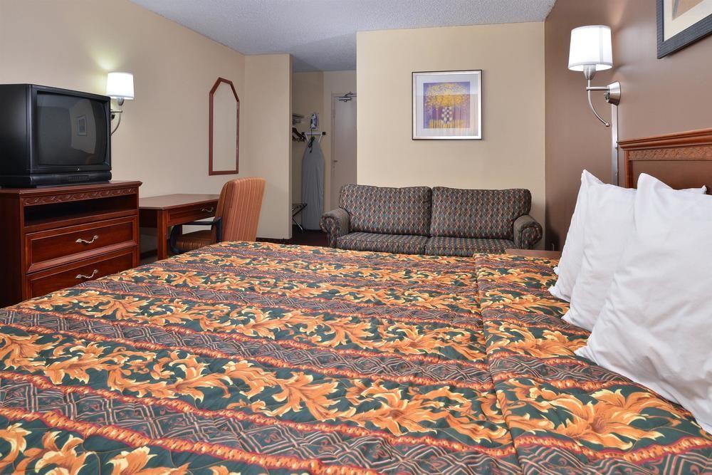 Americas Best Value Inn - Tulsa West (i-44)