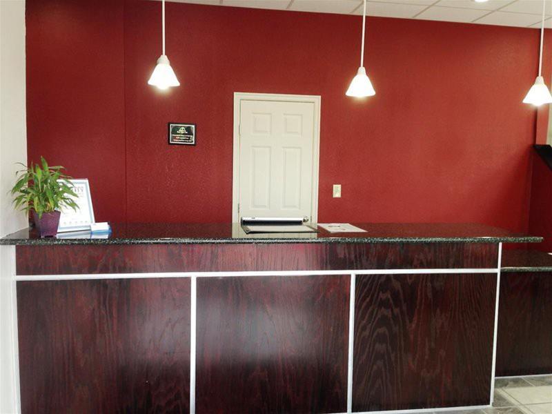 Americas Best Value Inn - Tulsa West (i-44)
