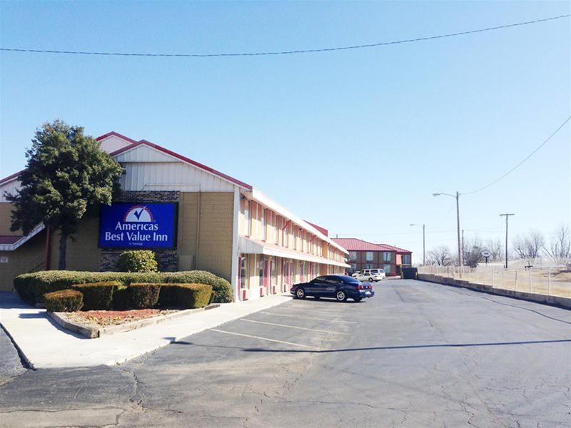 Americas Best Value Inn - Tulsa West (i-44)