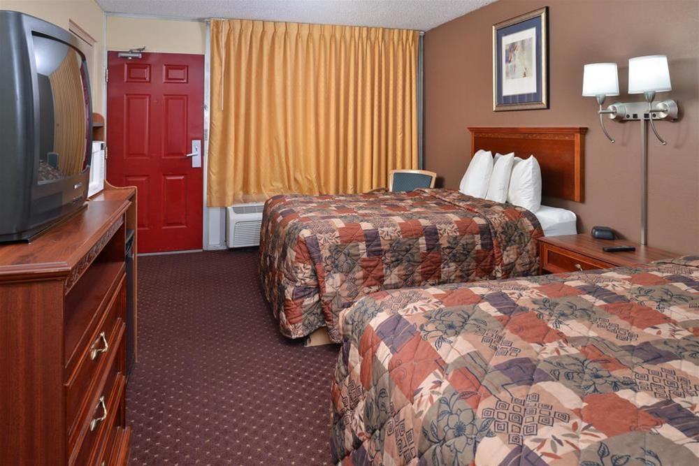 Americas Best Value Inn - Tulsa West (i-44)