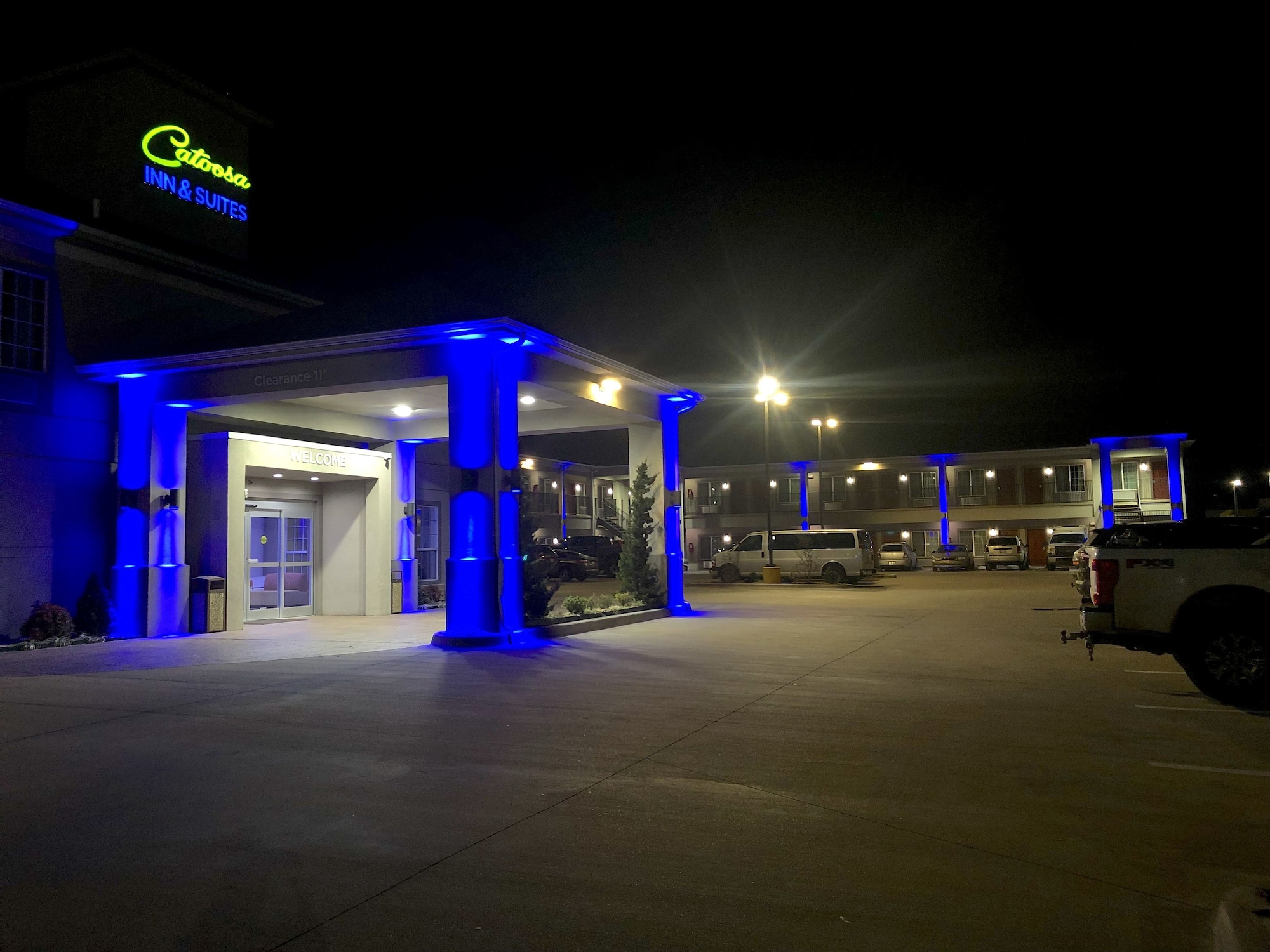 Catoosa Inn & Suites