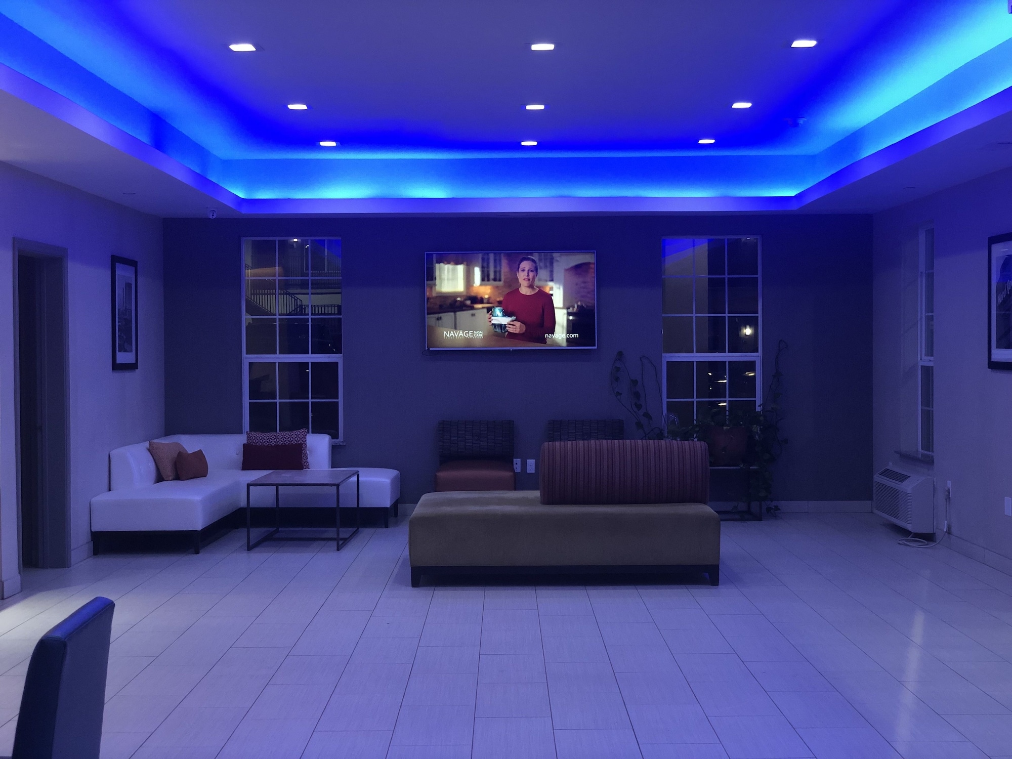 Catoosa Inn & Suites