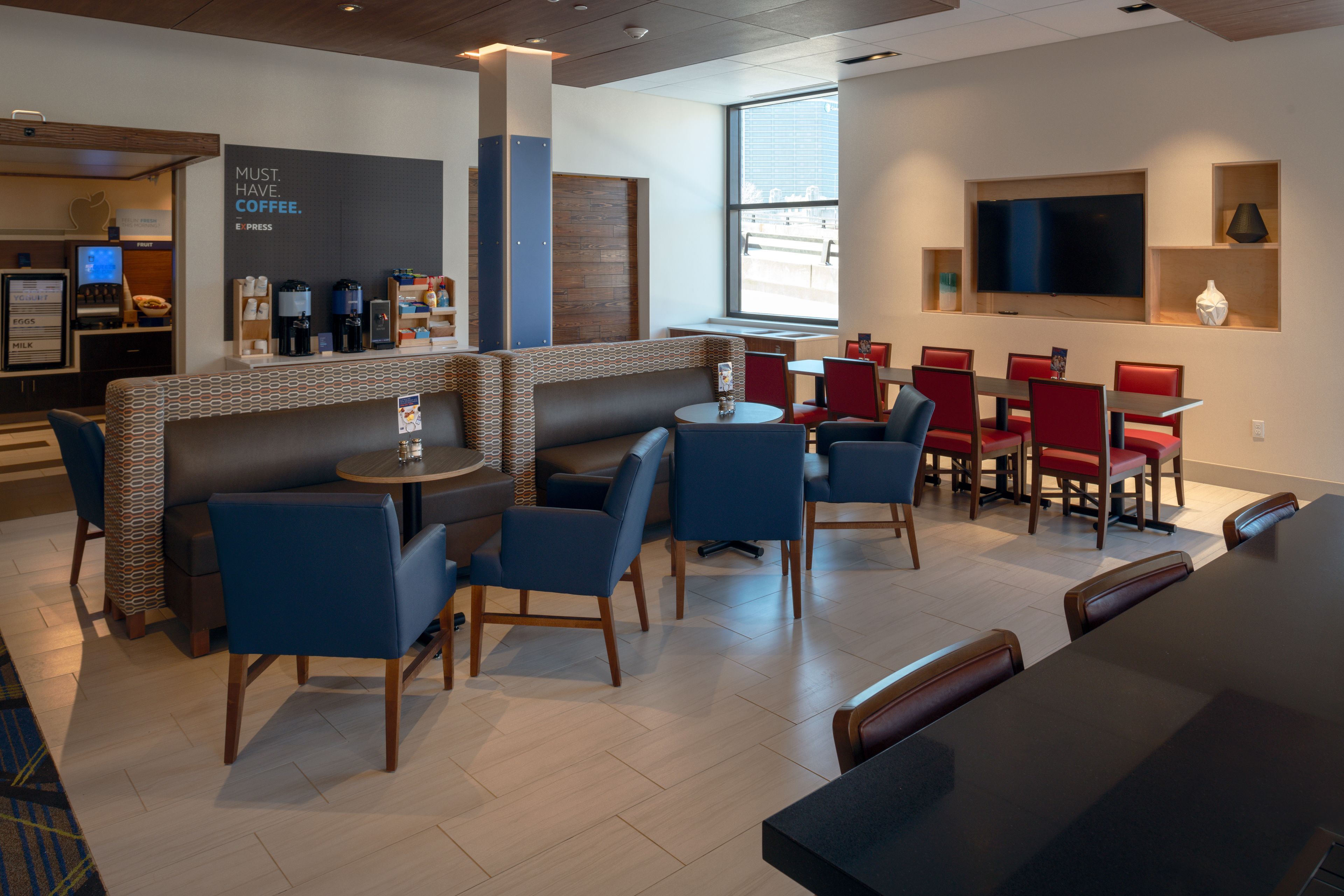 Holiday Inn Express & Suites Tulsa Downtown Arts District