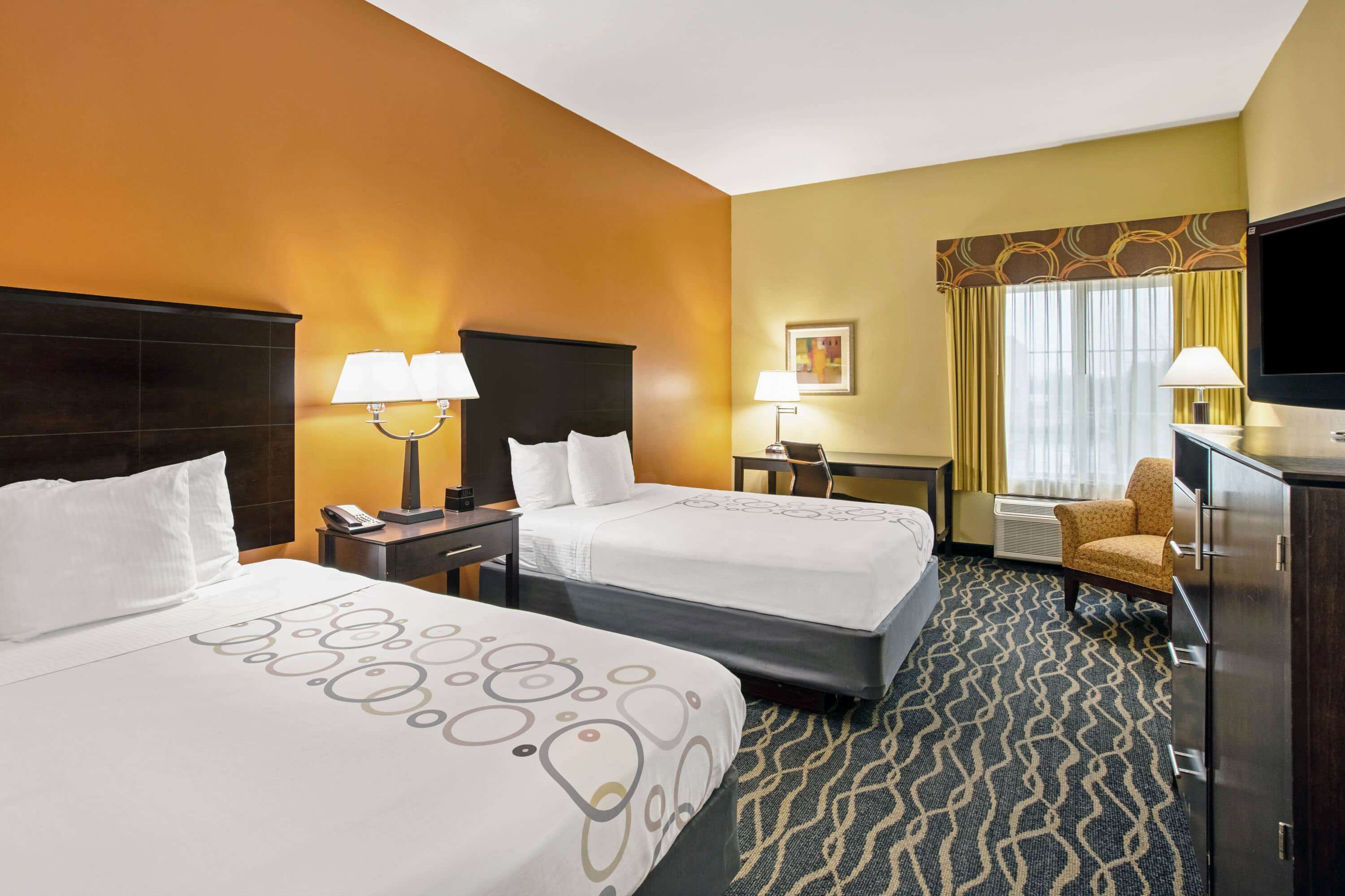 La Quinta Inn & Suites by Wyndham Tulsa Airpt / Expo Square