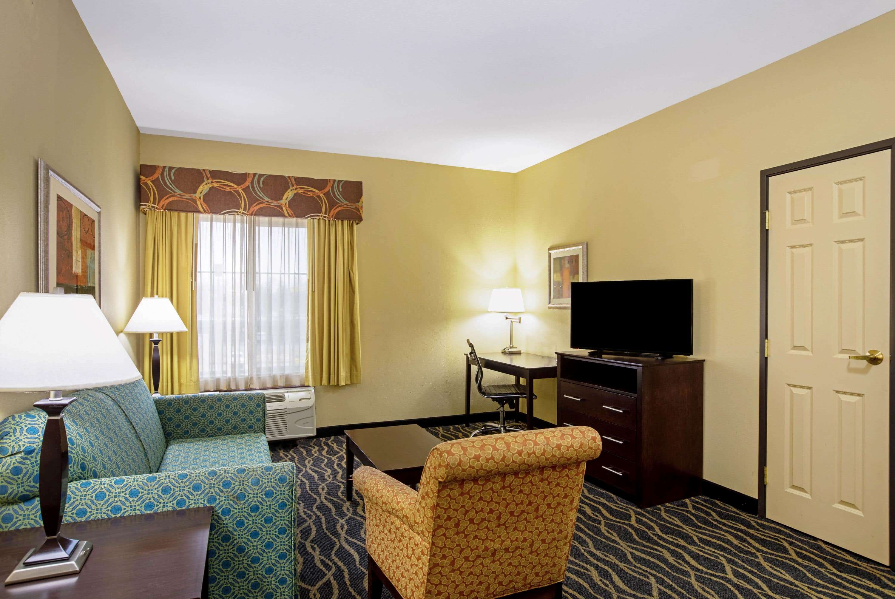 La Quinta Inn & Suites by Wyndham Tulsa Airpt / Expo Square