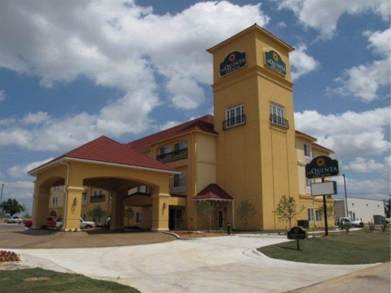 La Quinta Inn & Suites by Wyndham Tulsa Airpt / Expo Square