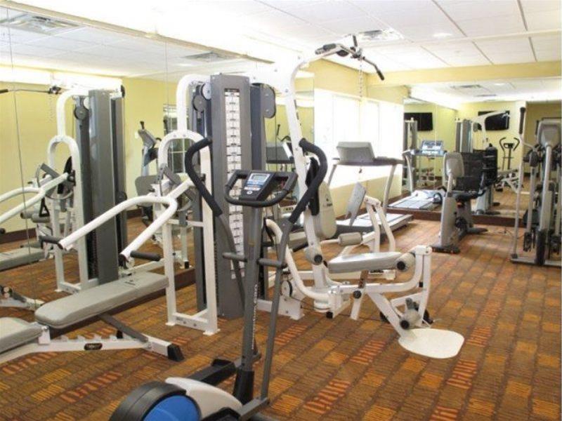 La Quinta Inn & Suites by Wyndham Tulsa Airpt / Expo Square