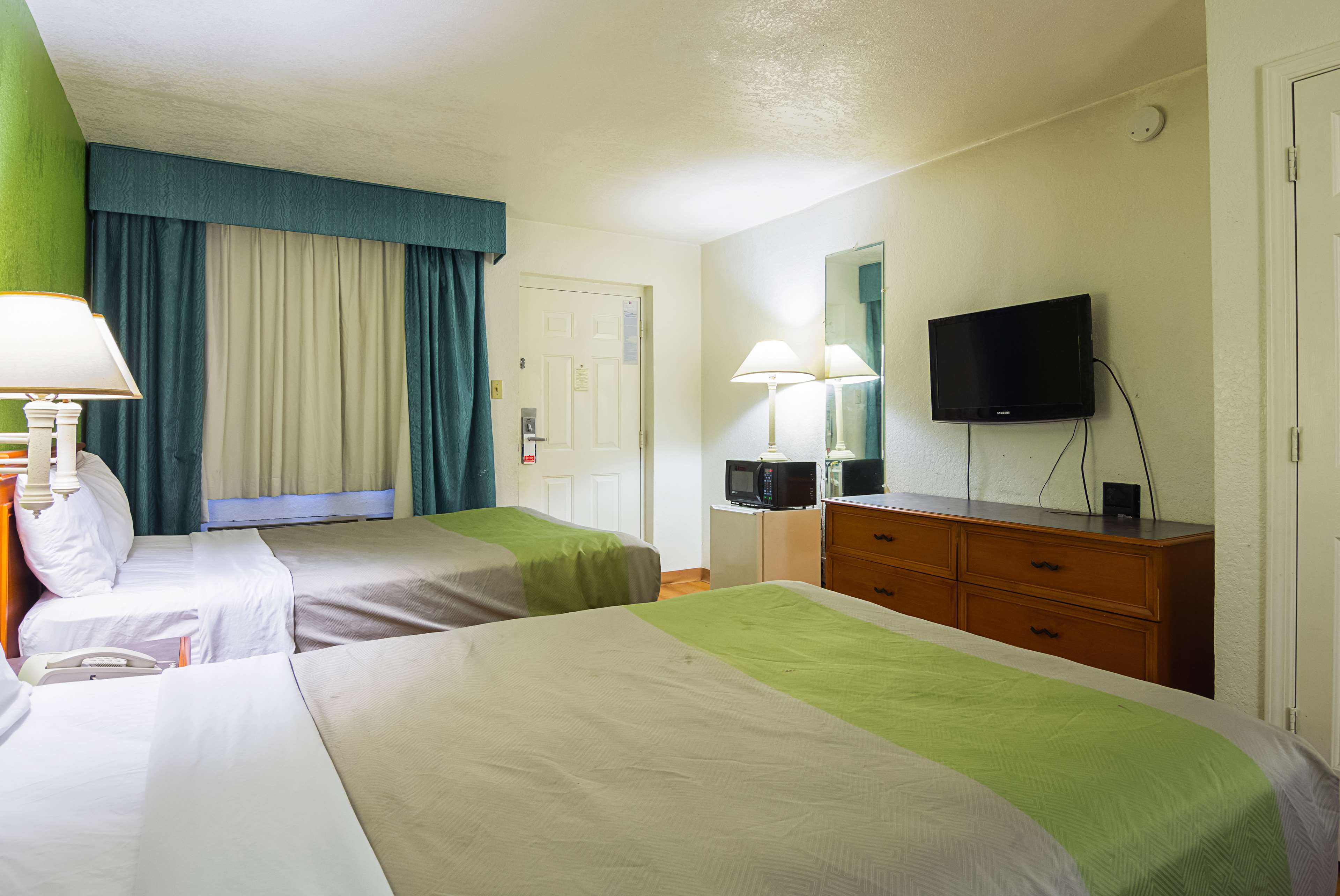 Eagle Suites Extended Stay Hotel, Tulsa - Hilti Park