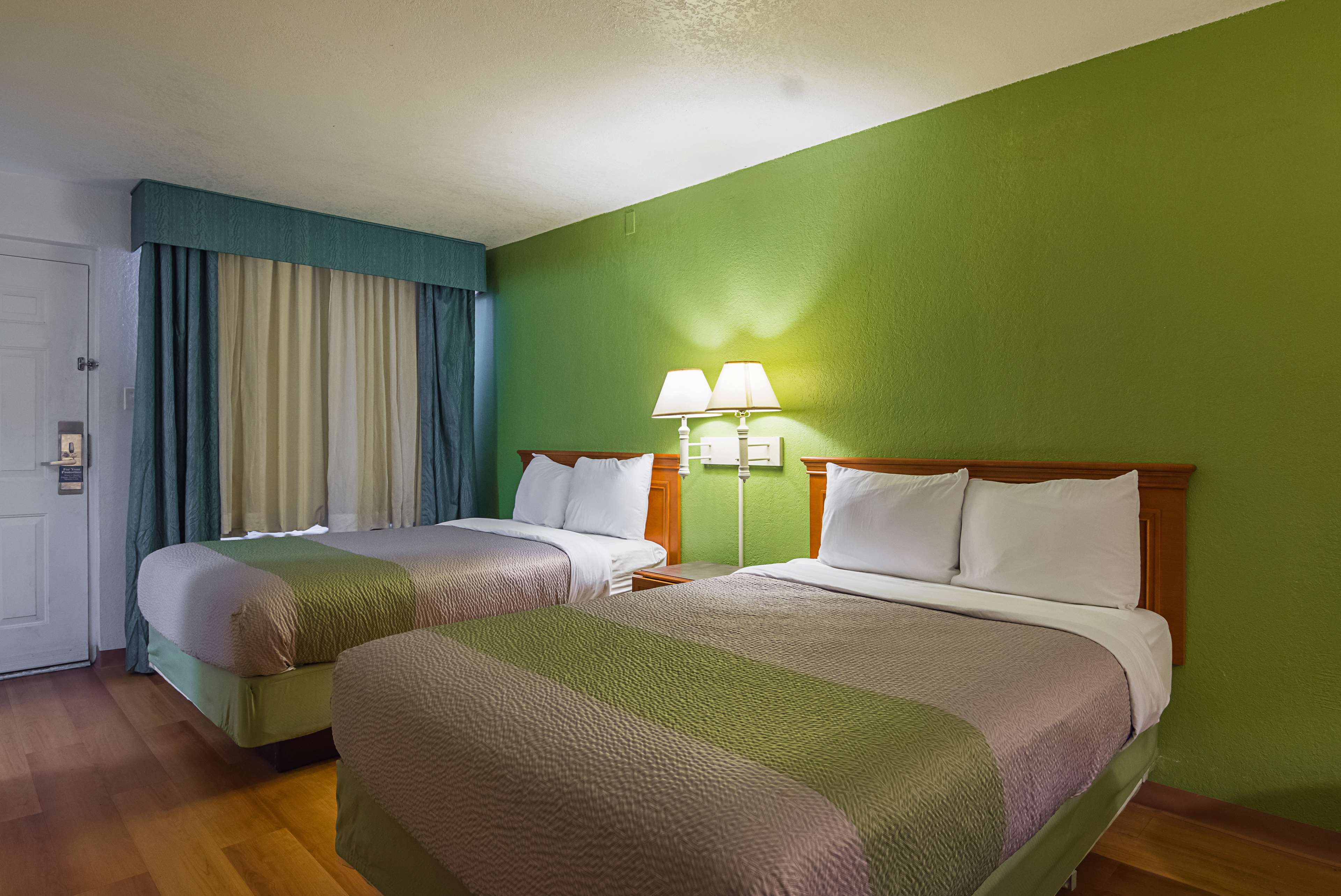 Eagle Suites Extended Stay Hotel, Tulsa - Hilti Park