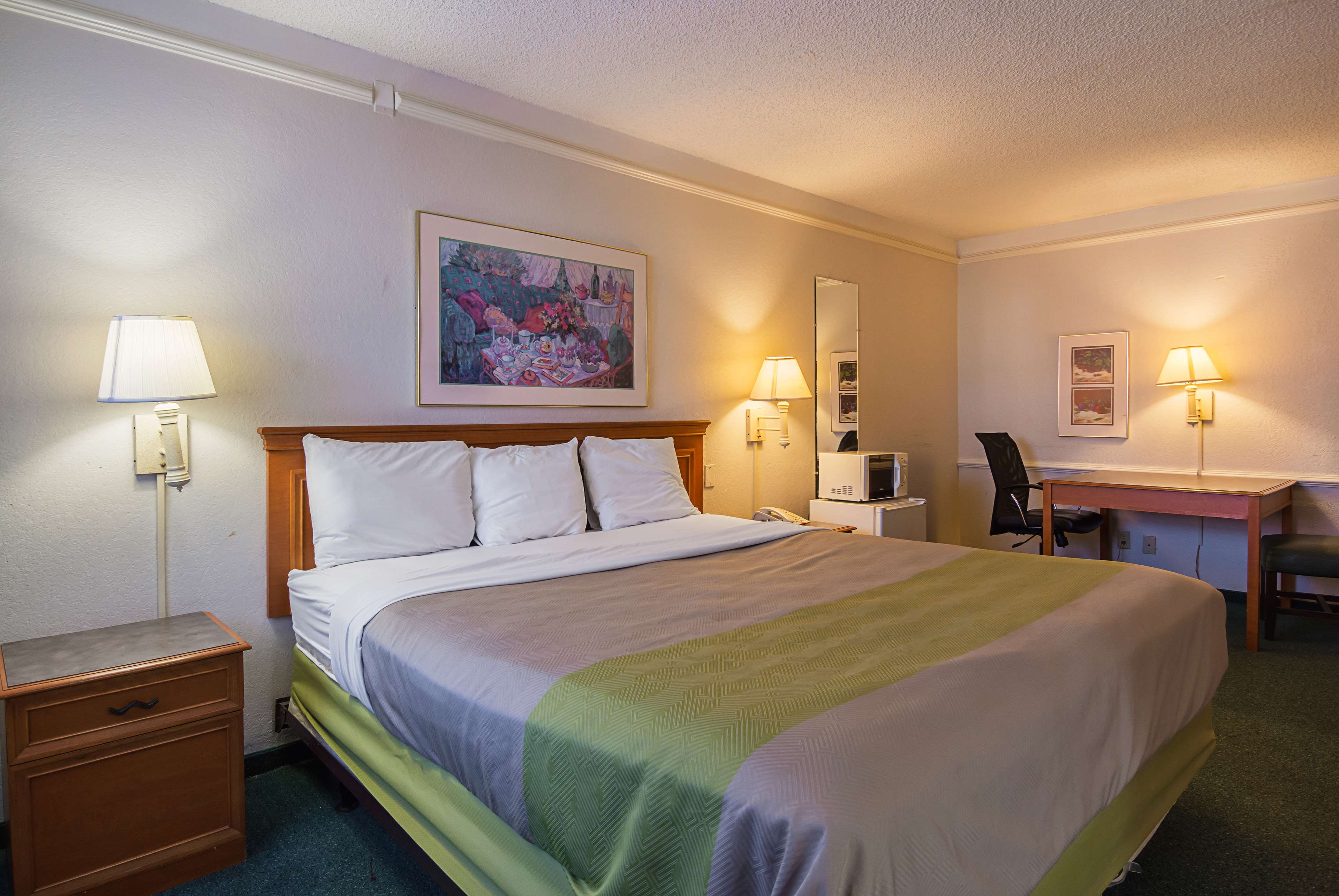 Eagle Suites Extended Stay Hotel, Tulsa - Hilti Park