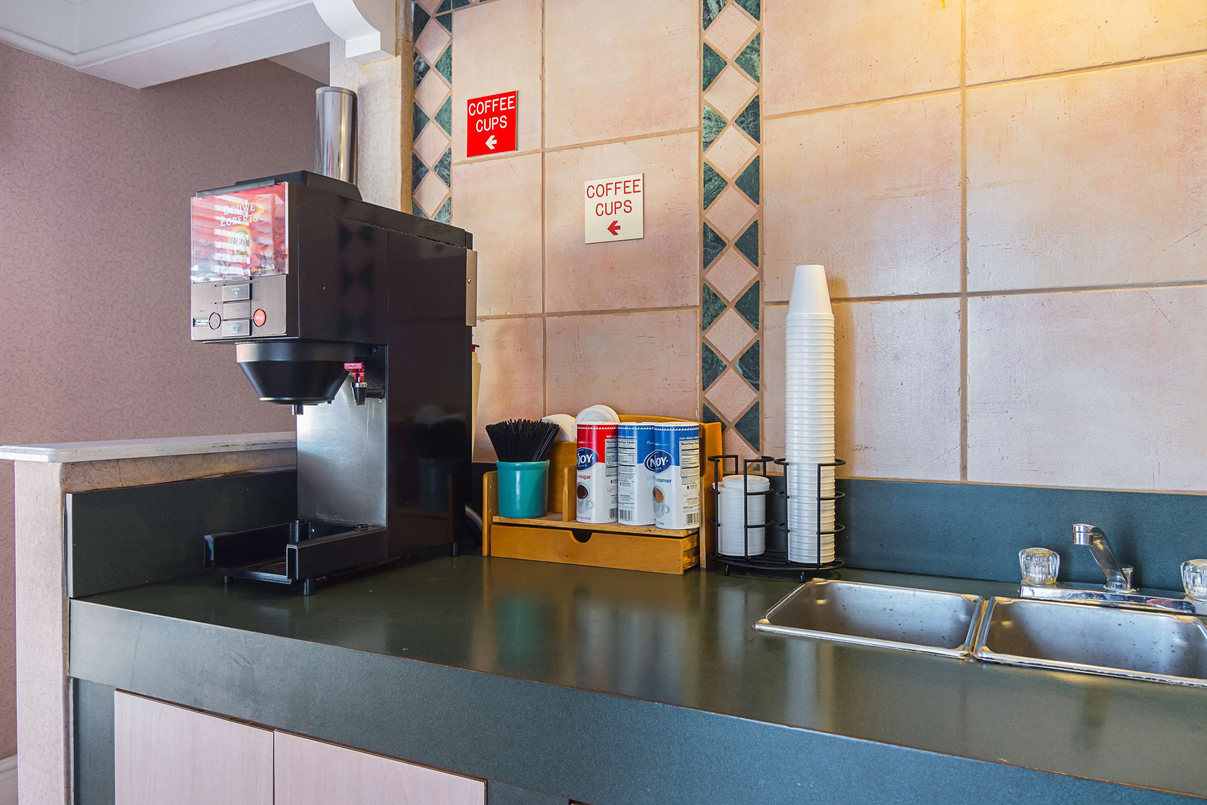 Eagle Suites Extended Stay Hotel, Tulsa - Hilti Park