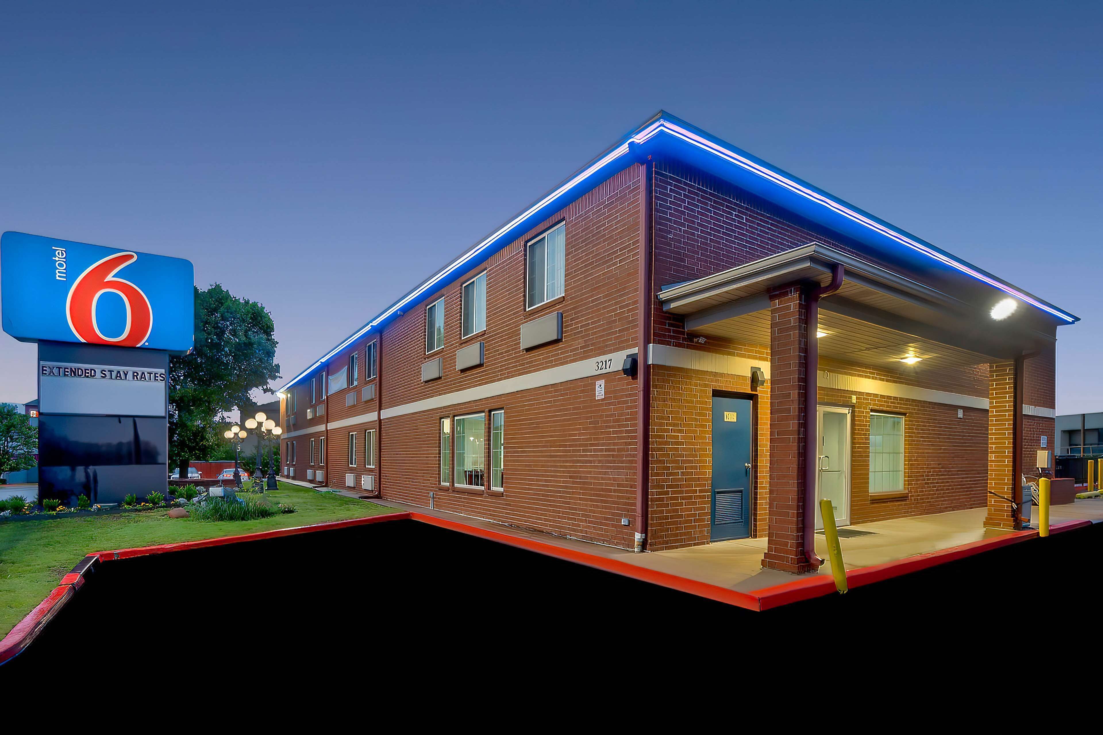 Motel 6 Tulsa OK - Central