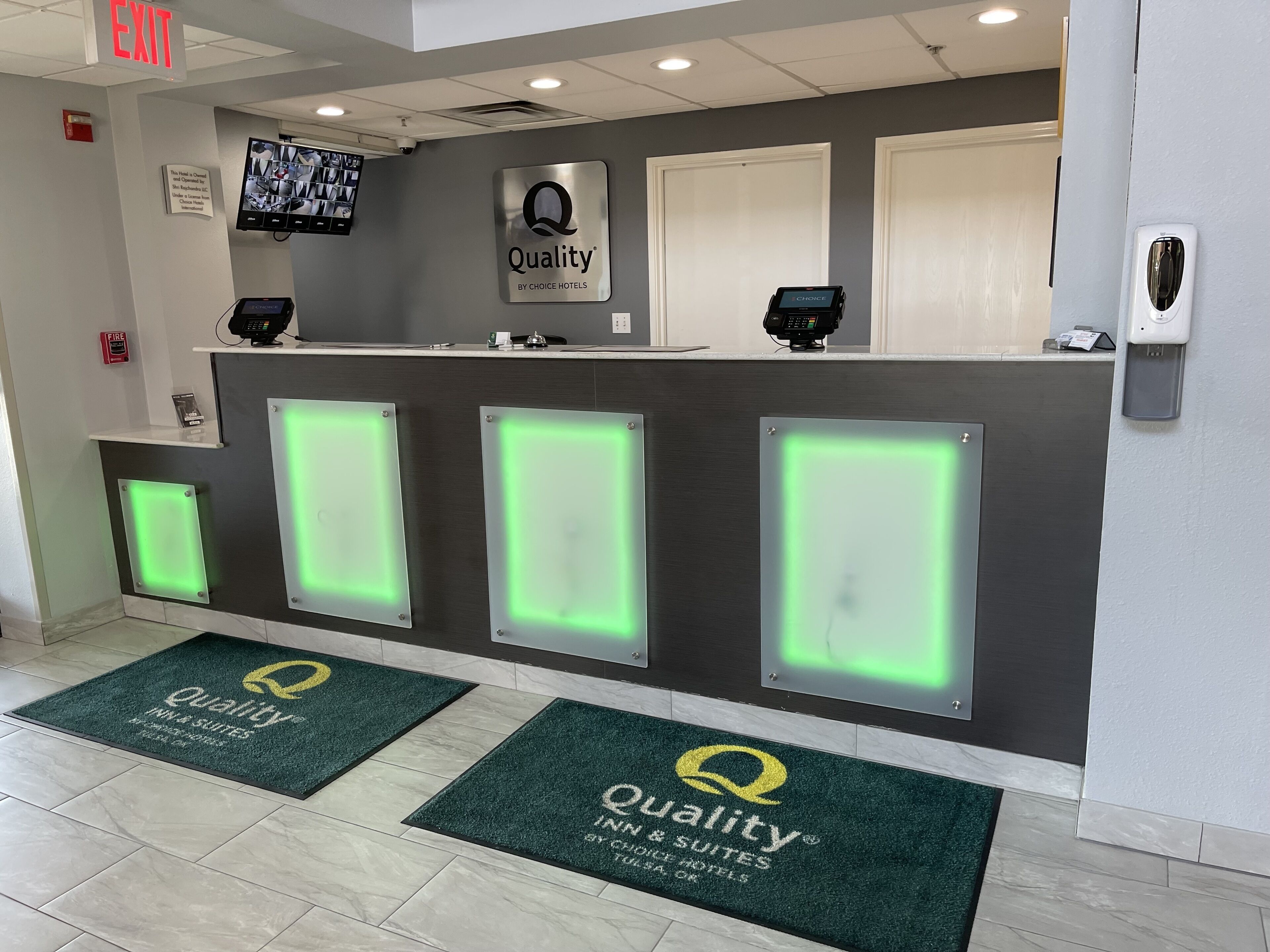 Quality Suites I-44
