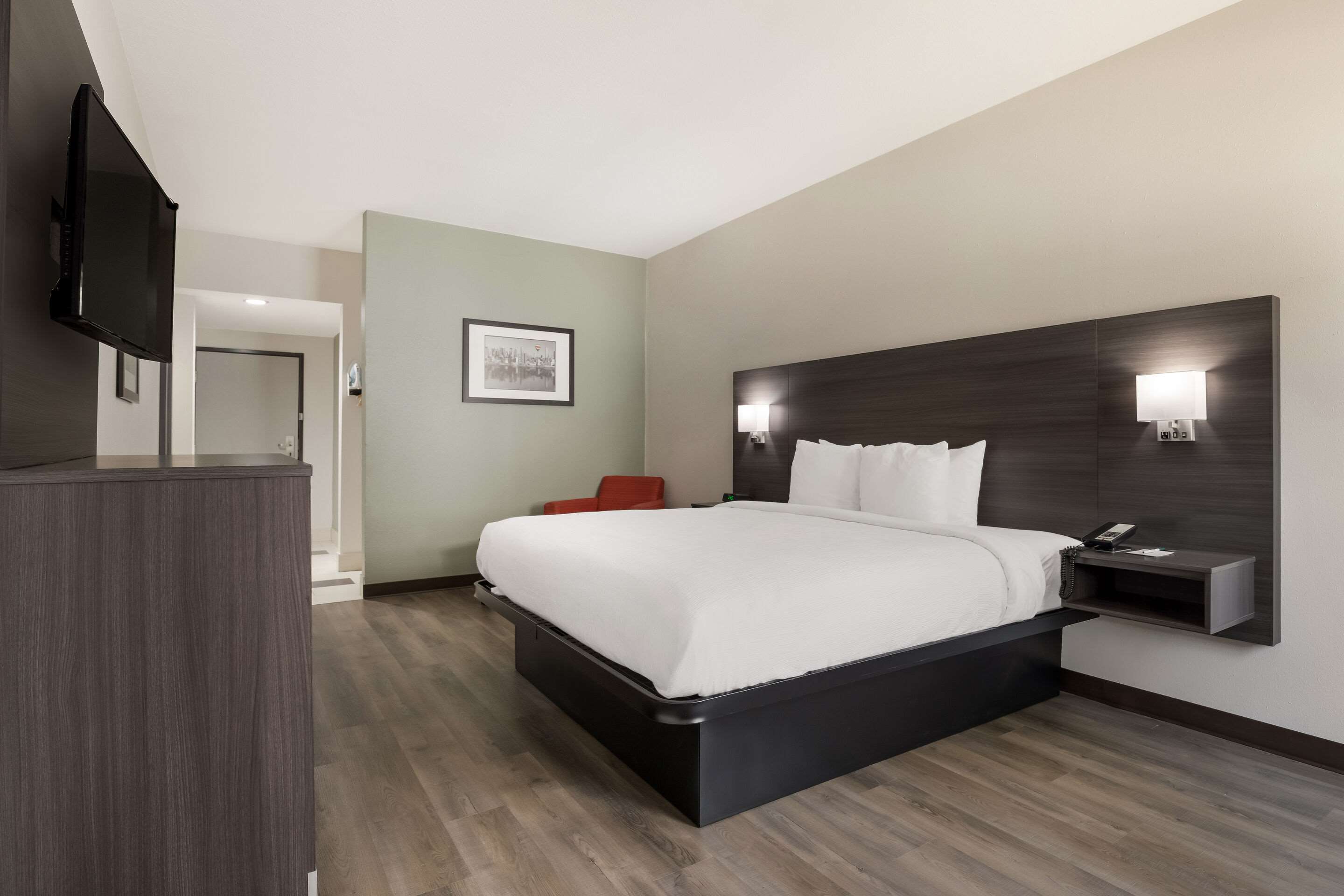 Quality Suites I-44