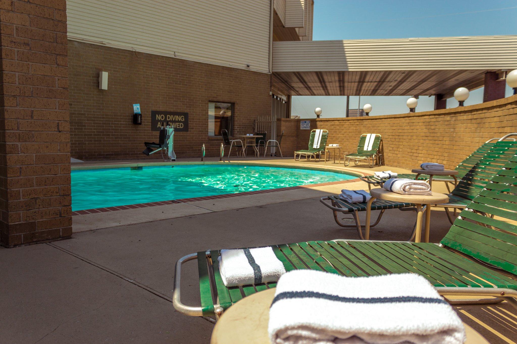 Red Roof Inn Tulsa