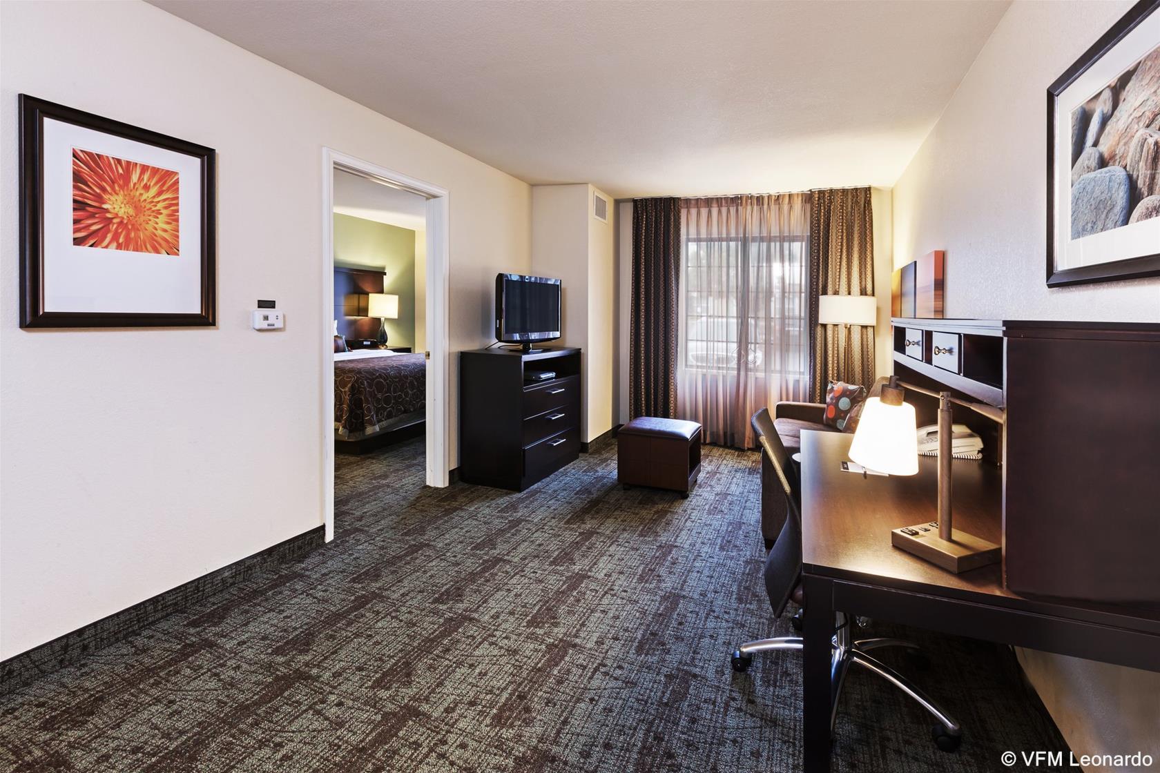 Staybridge Suites Tulsa - Woodland Hills