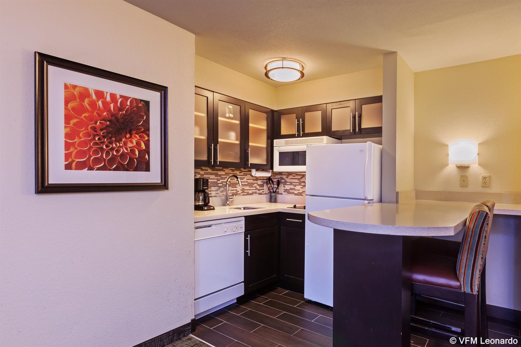 Staybridge Suites Tulsa - Woodland Hills