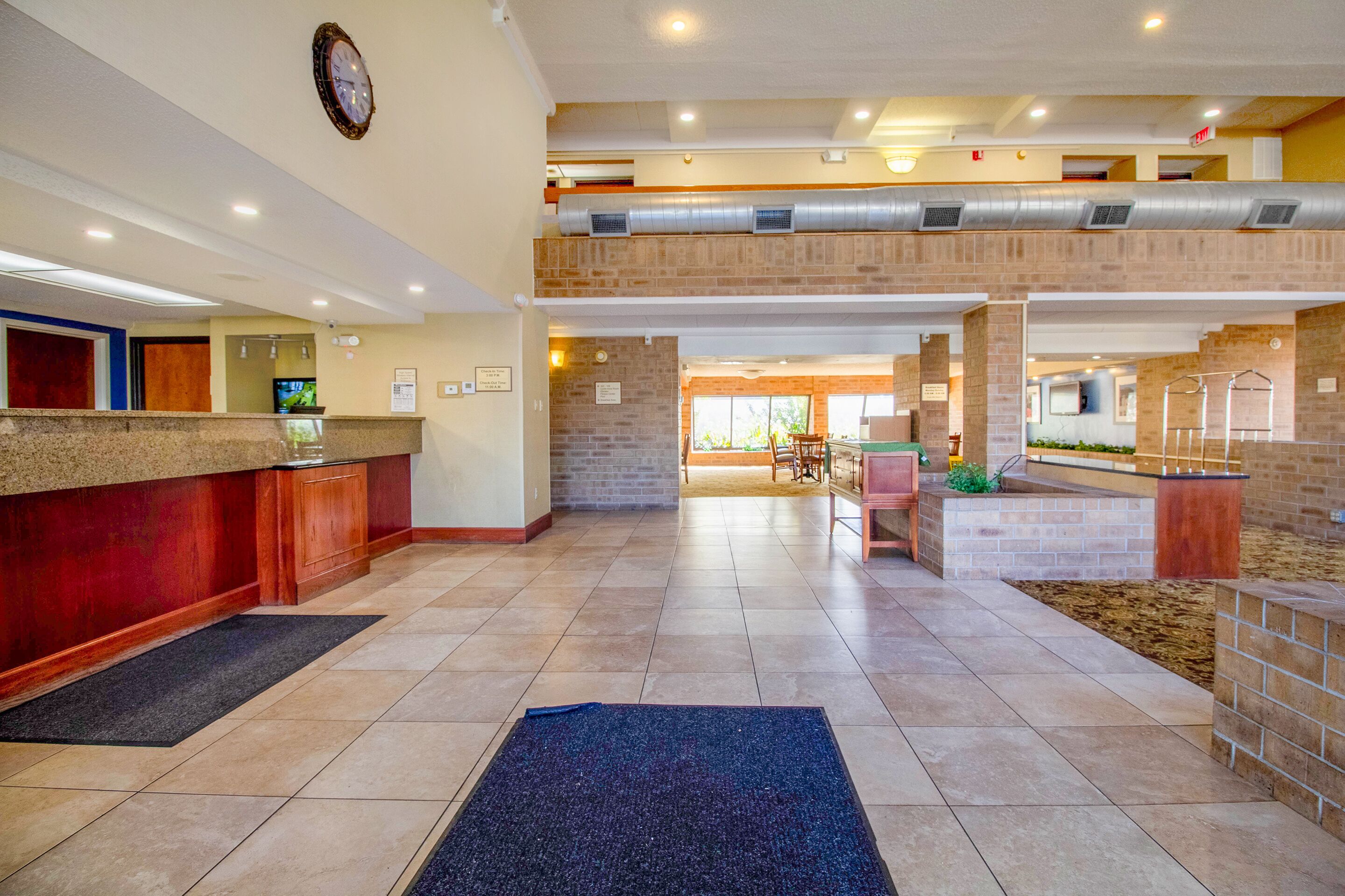 Tulsa Square Hotel Central, I-44 by OYO