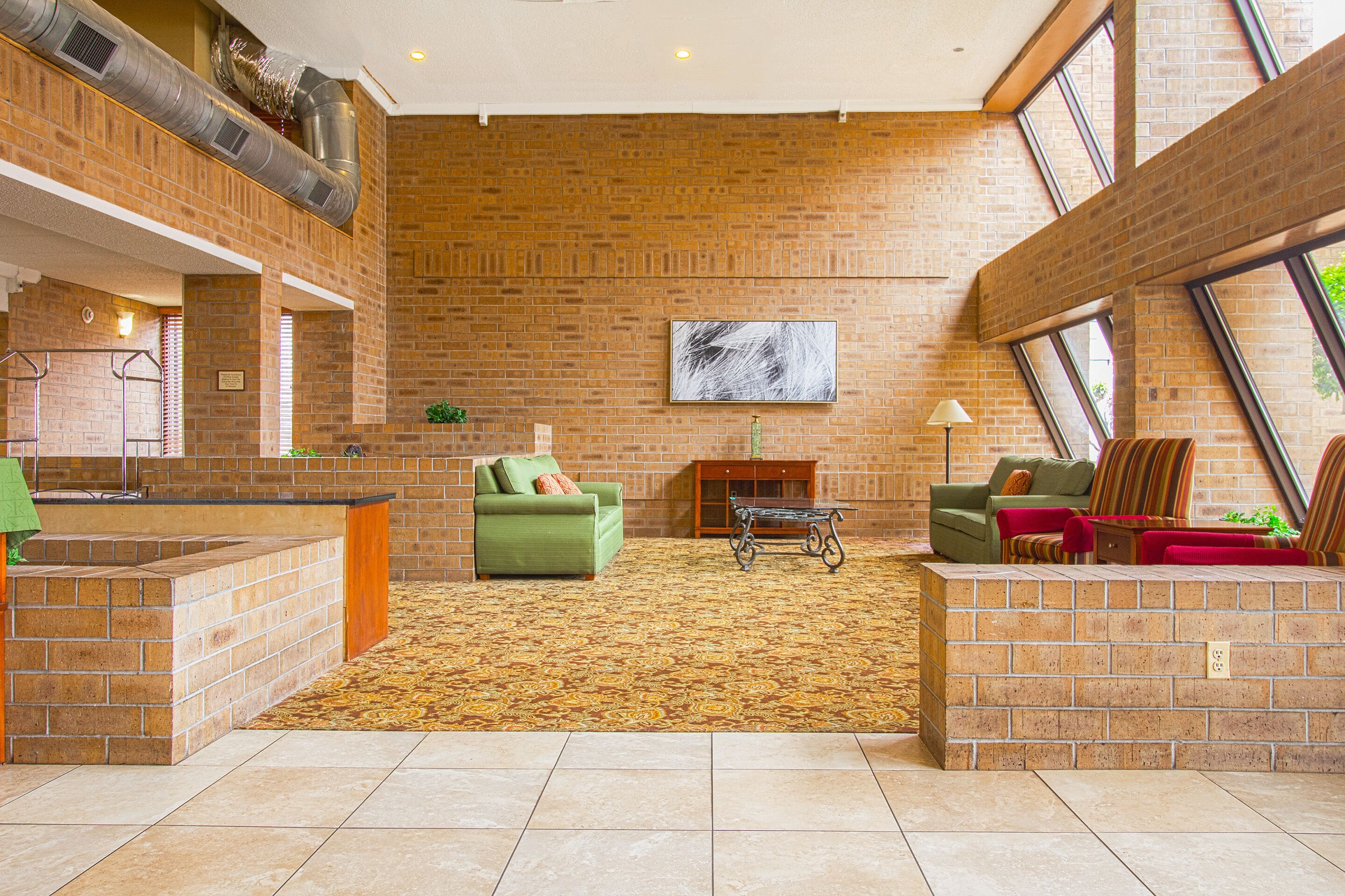 Tulsa Square Hotel Central, I-44 by OYO