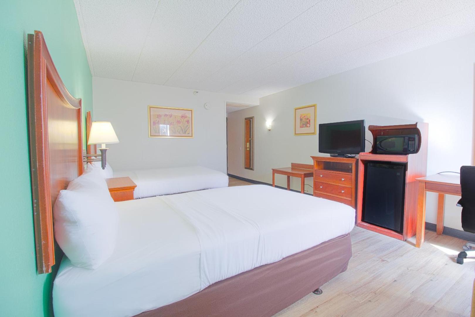 Tulsa Square Hotel Central, I-44 by OYO