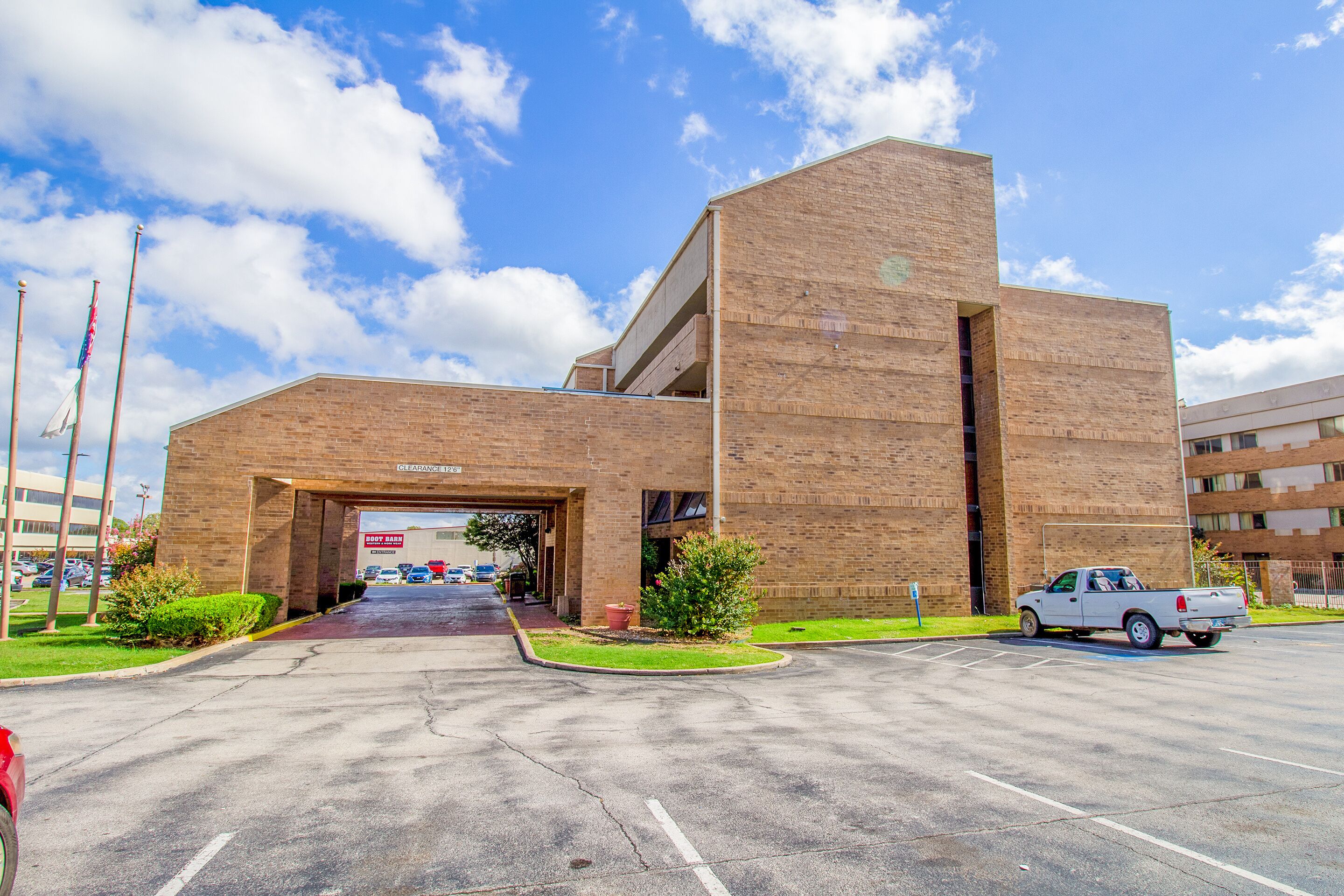 Tulsa Square Hotel Central, I-44 by OYO