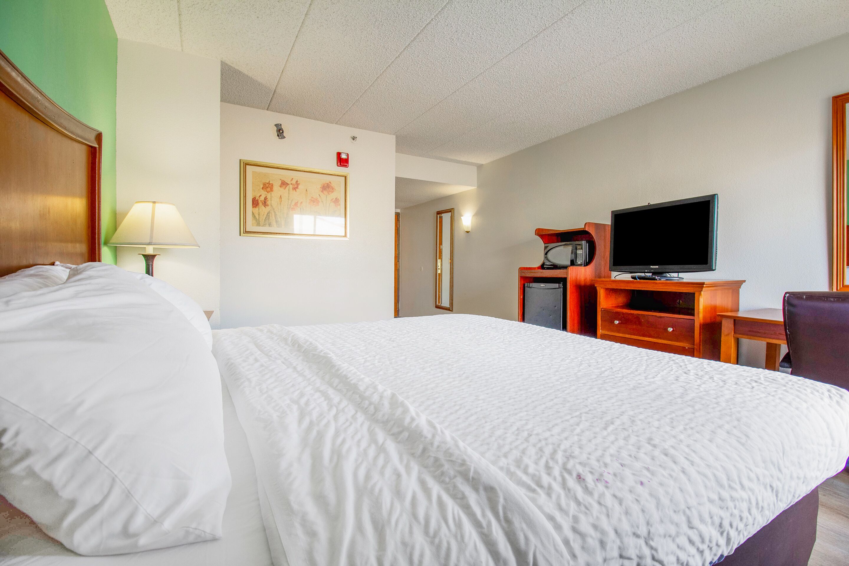 Tulsa Square Hotel Central, I-44 by OYO