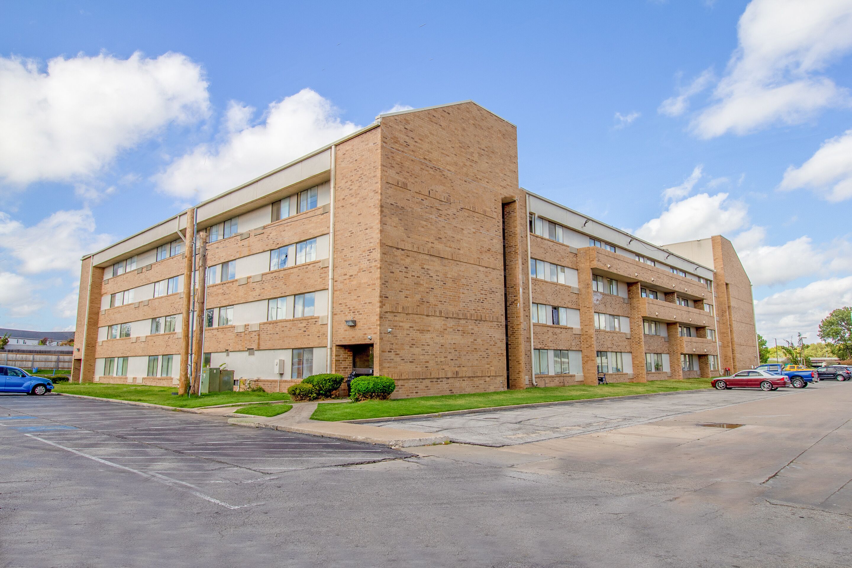 Tulsa Square Hotel Central, I-44 by OYO