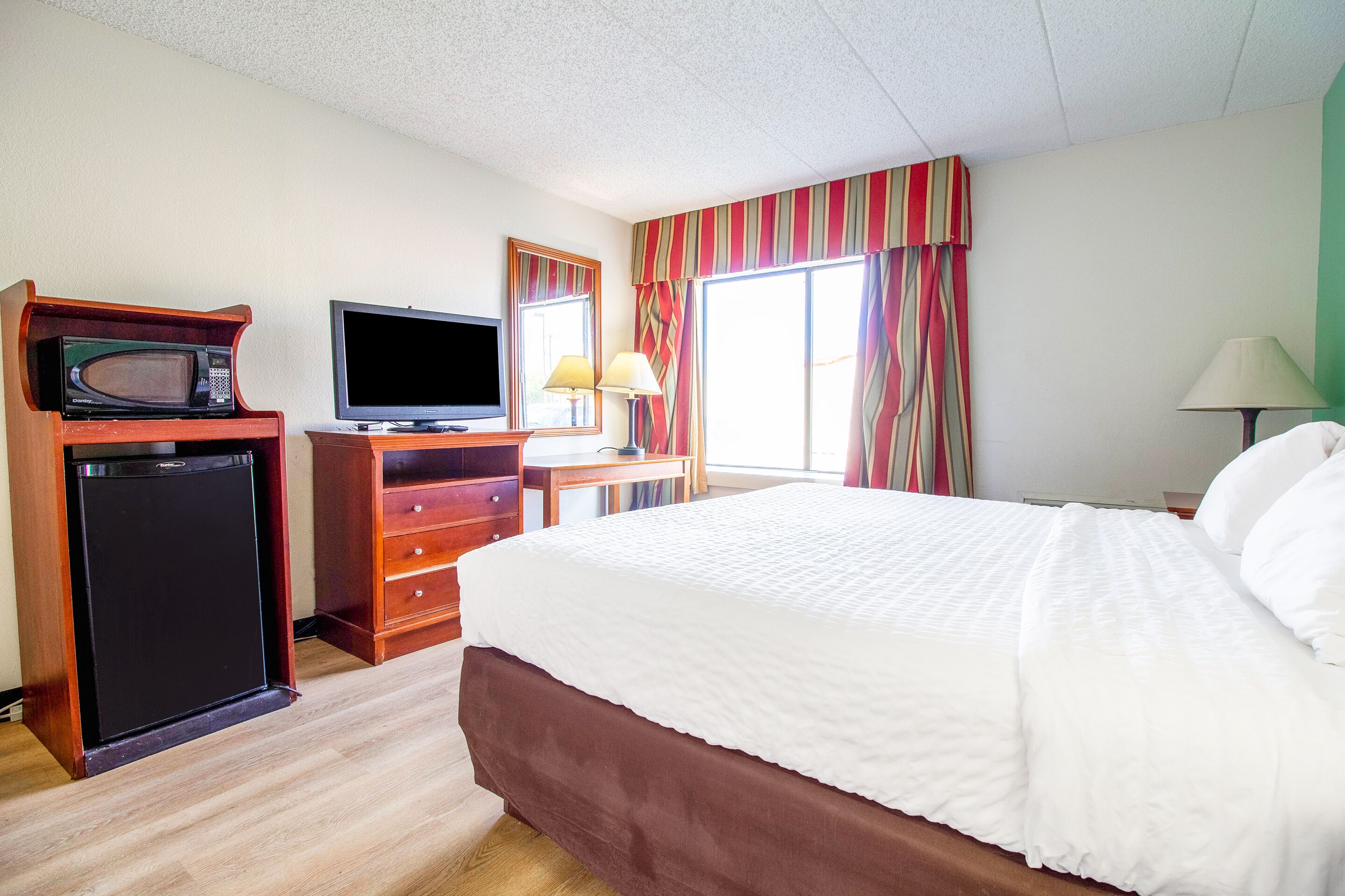 Tulsa Square Hotel Central, I-44 by OYO