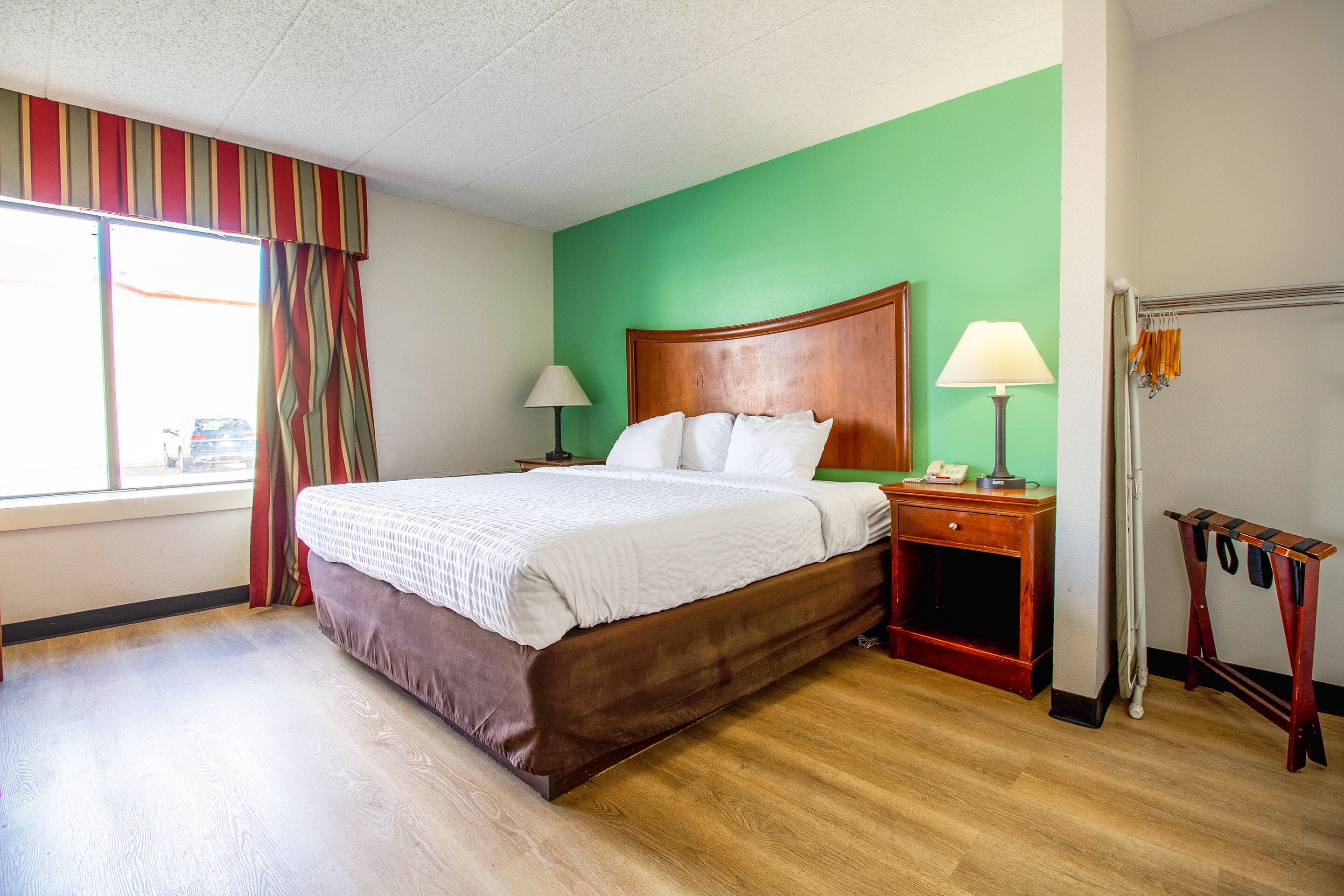Tulsa Square Hotel Central, I-44 by OYO