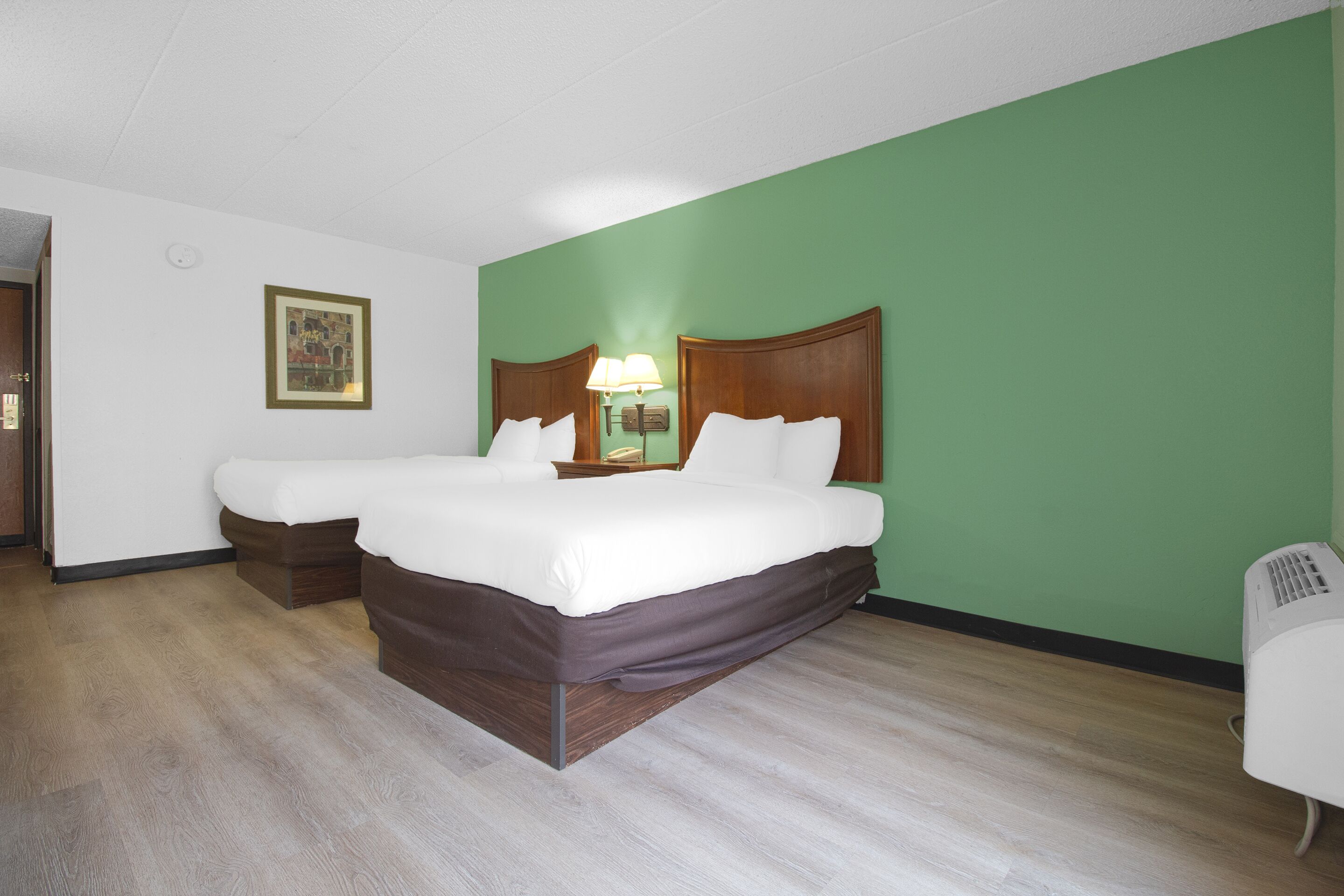 Tulsa Square Hotel Central, I-44 by OYO