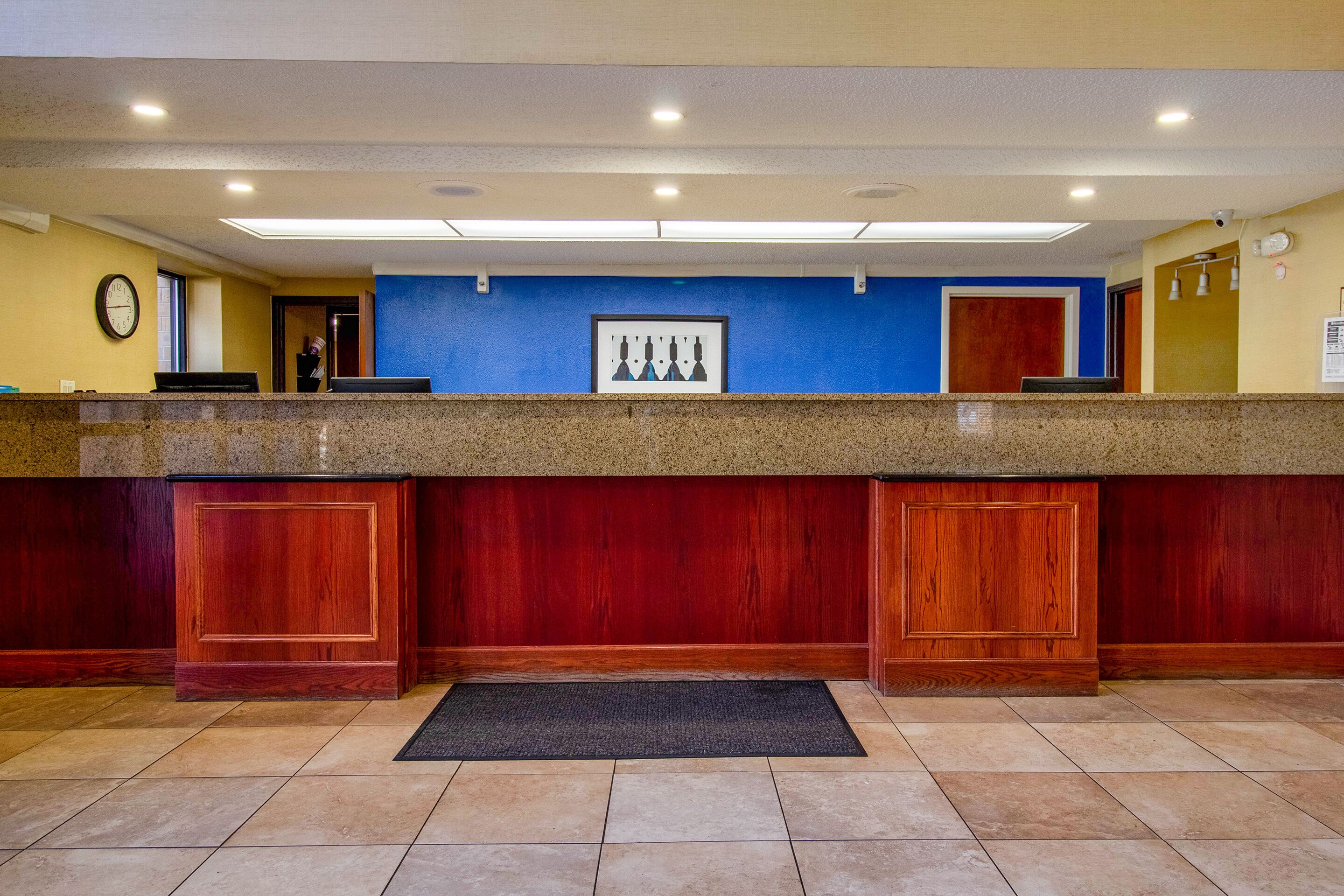 Tulsa Square Hotel Central, I-44 by OYO