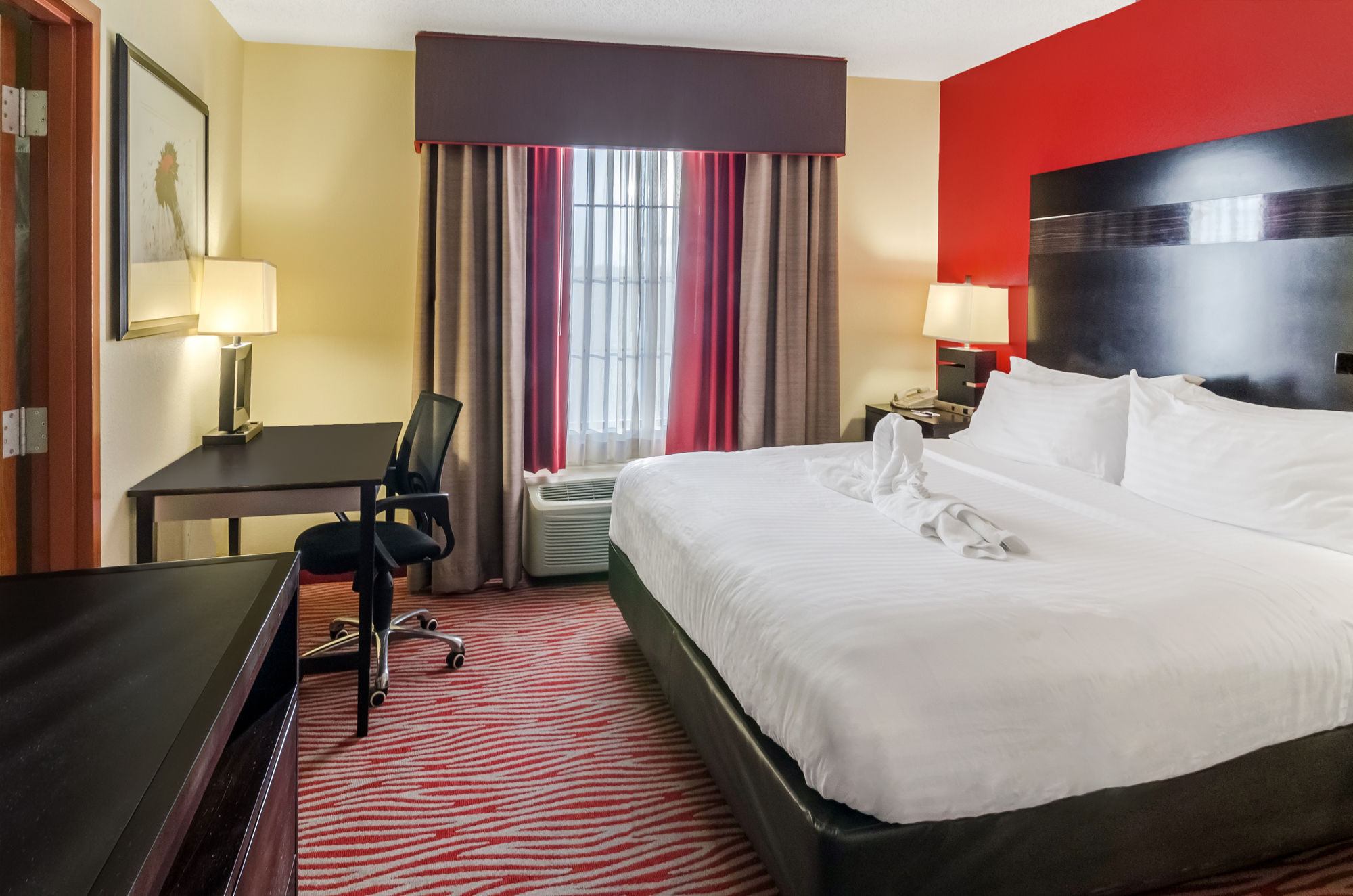 Holiday Inn Express & Suites Vinita