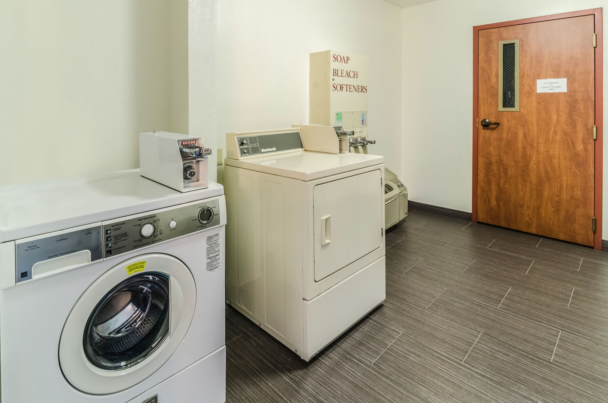 Holiday Inn Express & Suites Vinita