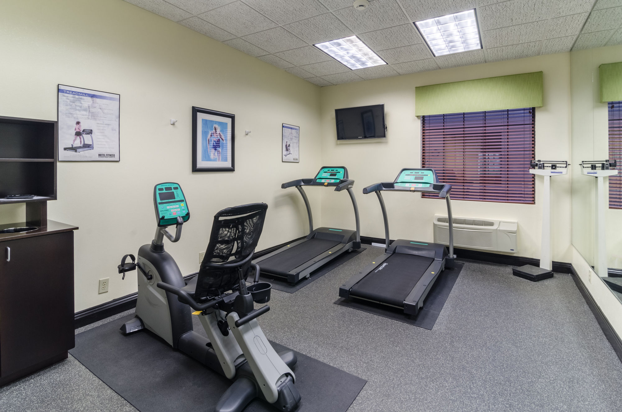 Holiday Inn Express & Suites Vinita