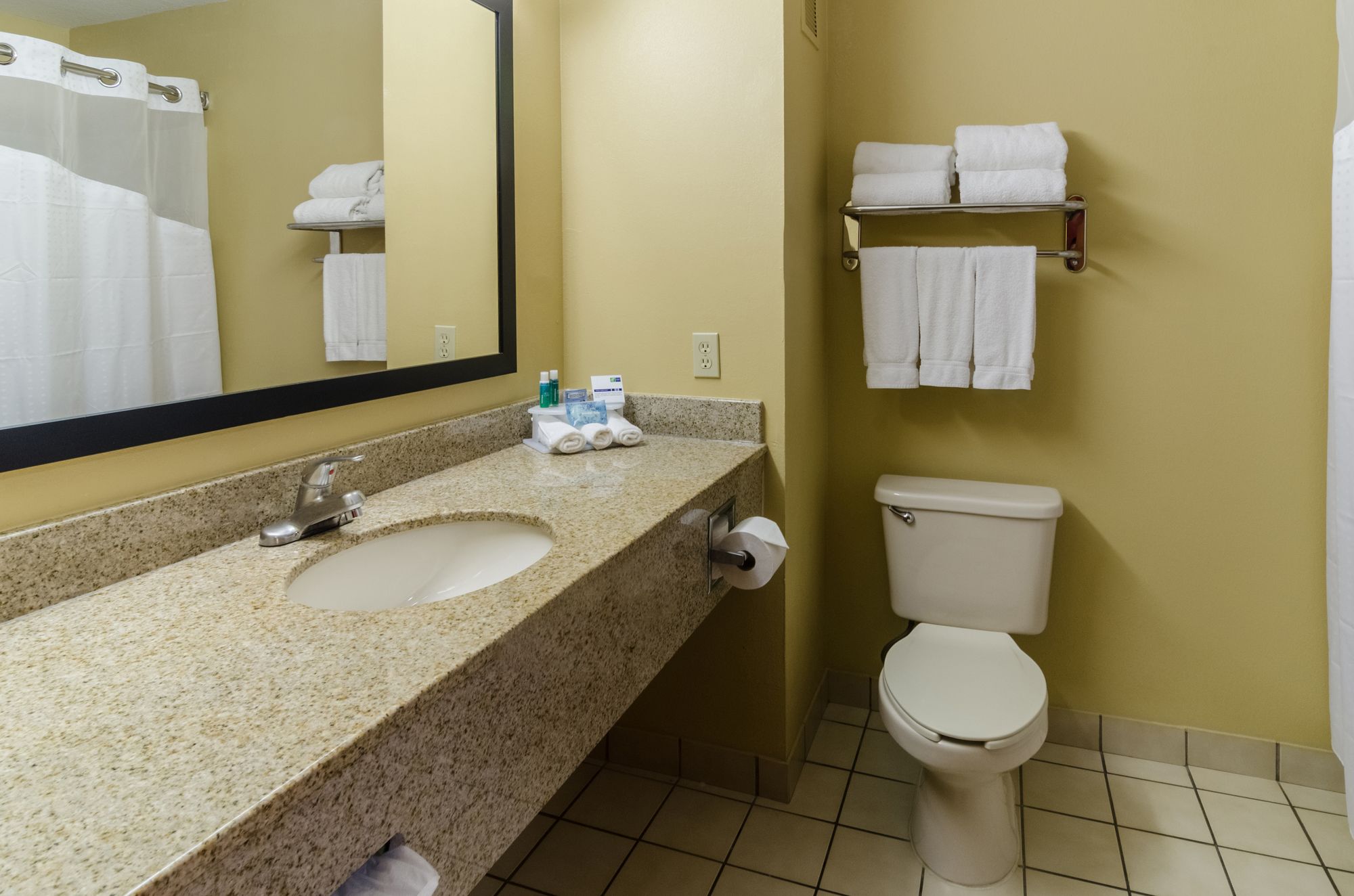 Holiday Inn Express & Suites Vinita