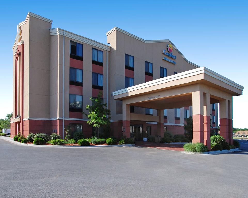Comfort Inn & Suites