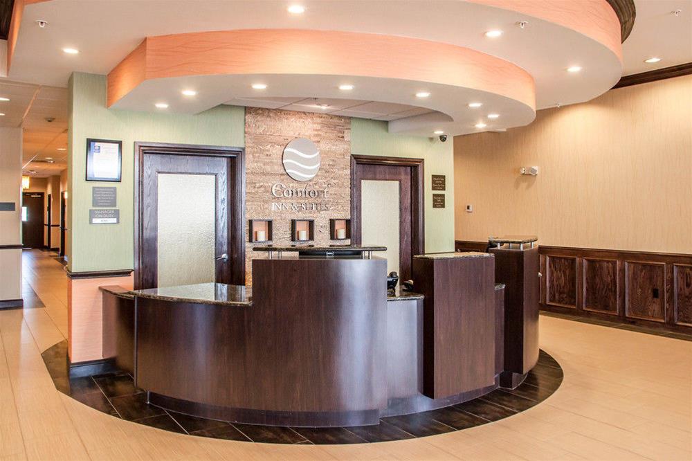 Comfort Inn & Suites