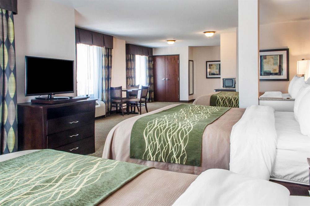 Comfort Inn & Suites