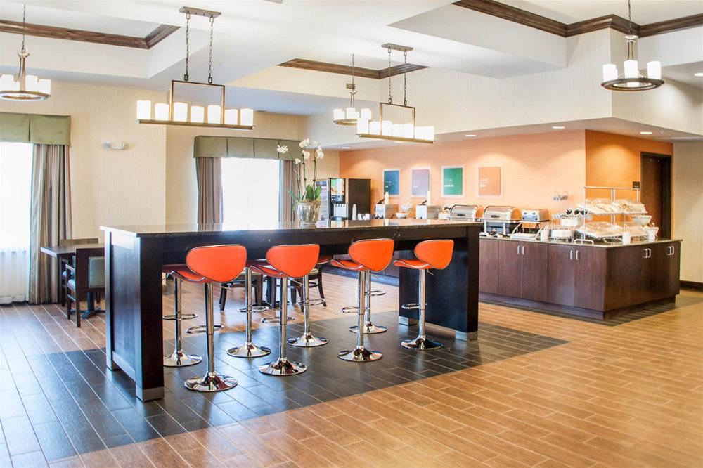 Comfort Inn & Suites