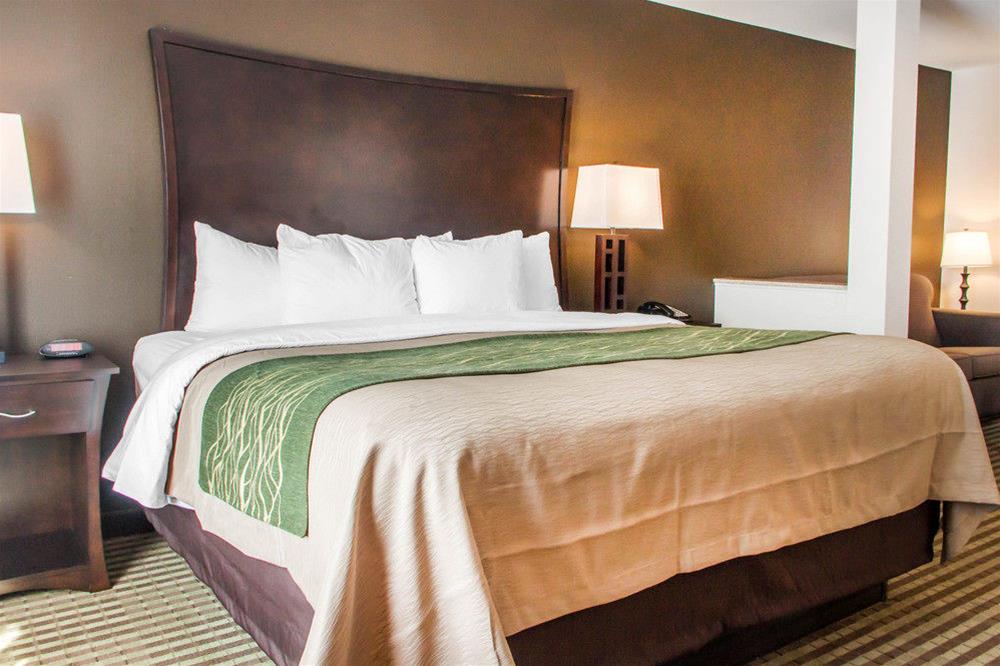 Comfort Inn & Suites
