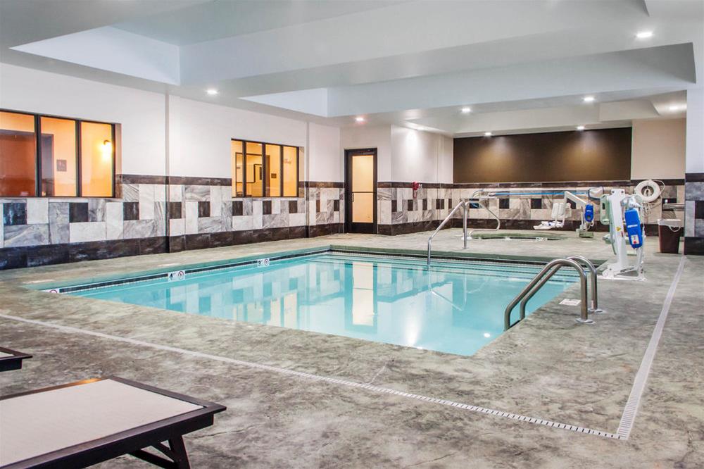 Comfort Inn & Suites