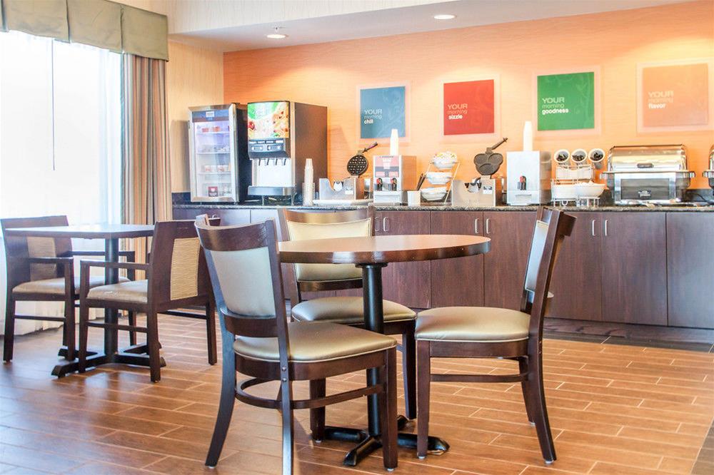 Comfort Inn & Suites