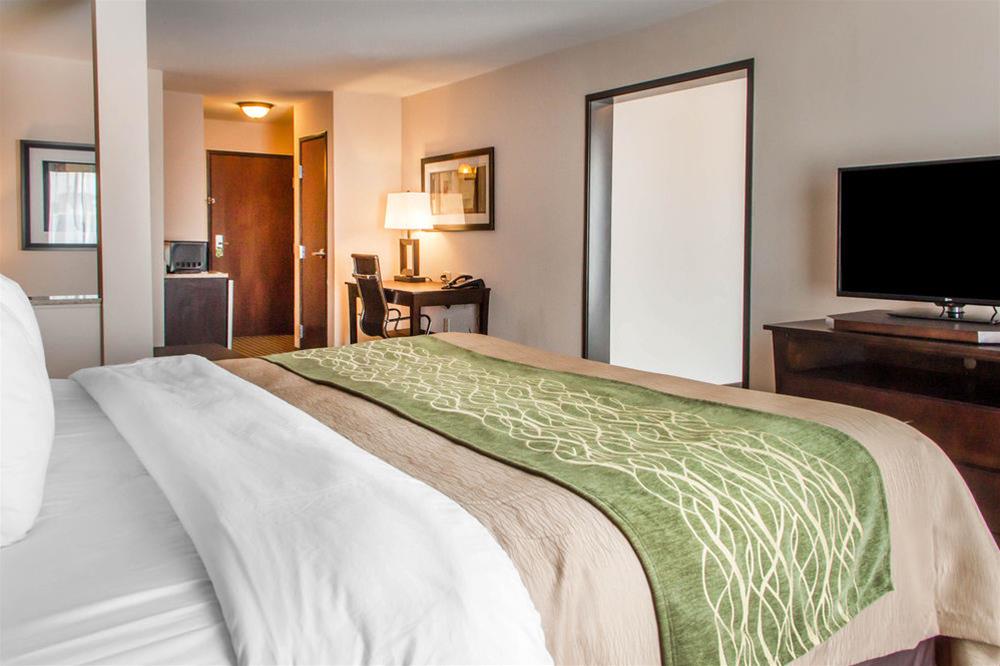 Comfort Inn & Suites
