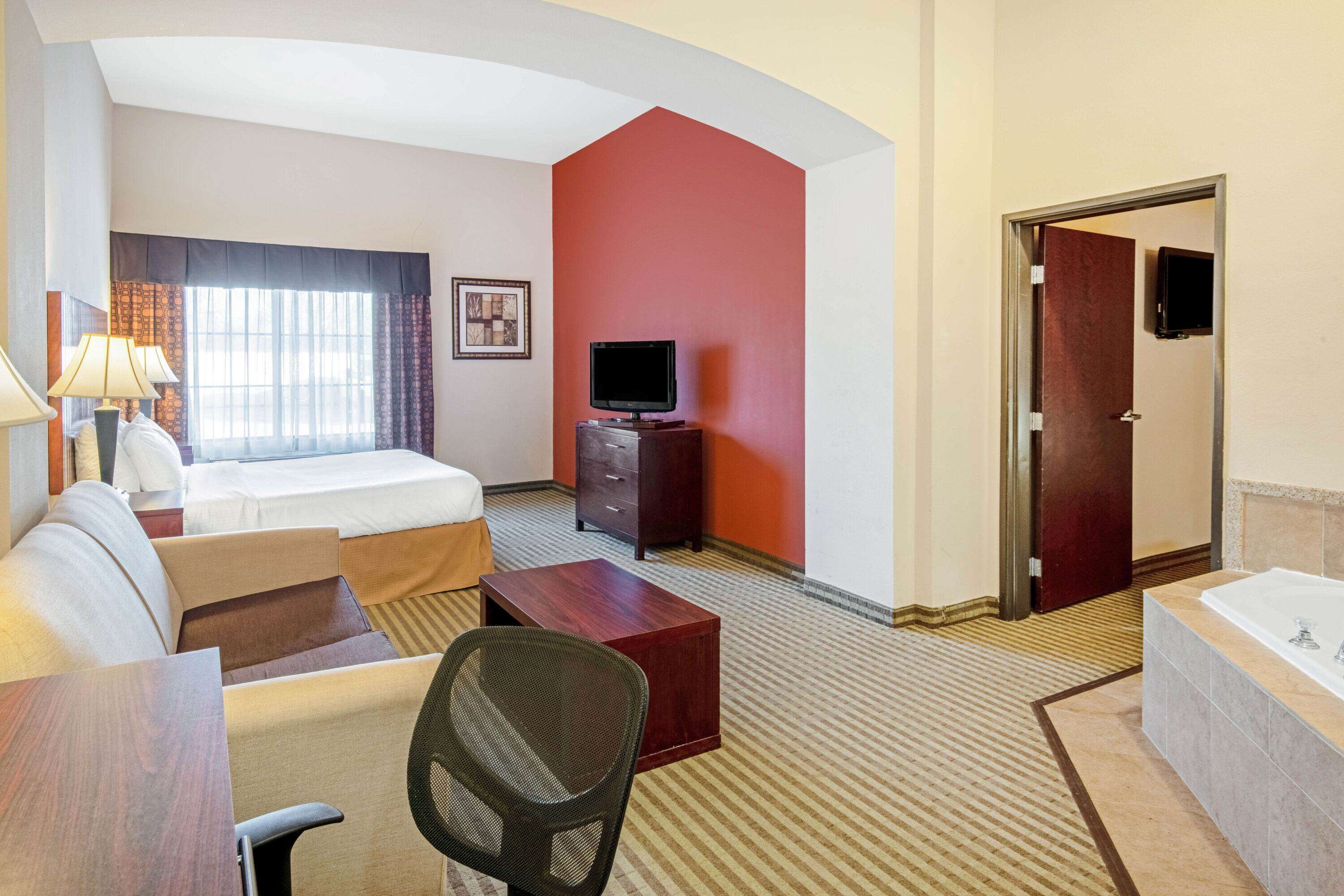 La Quinta Inn & Suites by Wyndham Woodward