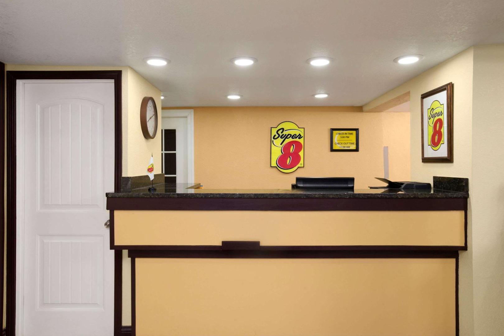 Super 8 by Wyndham Woodward