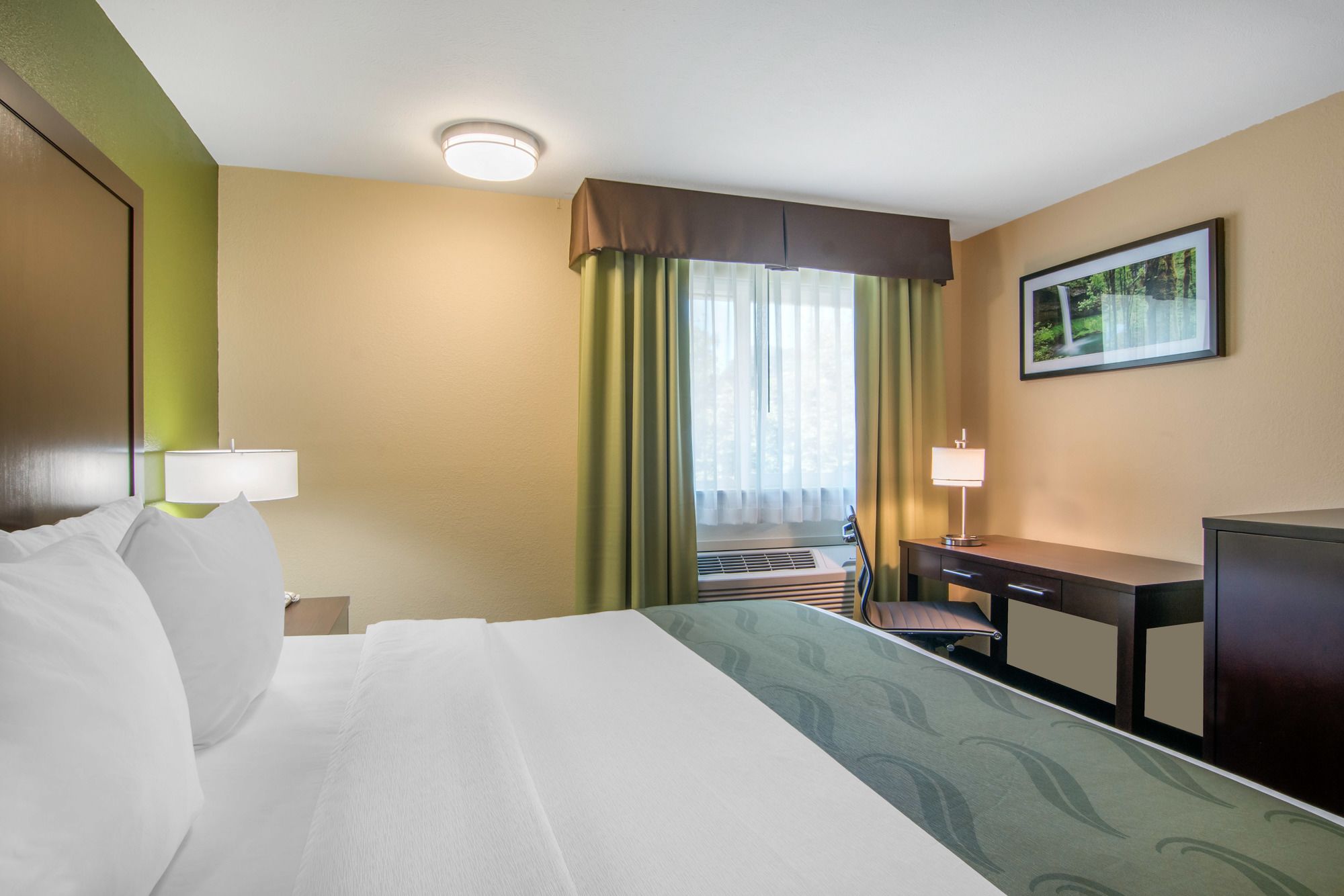 Quality Inn & Suites