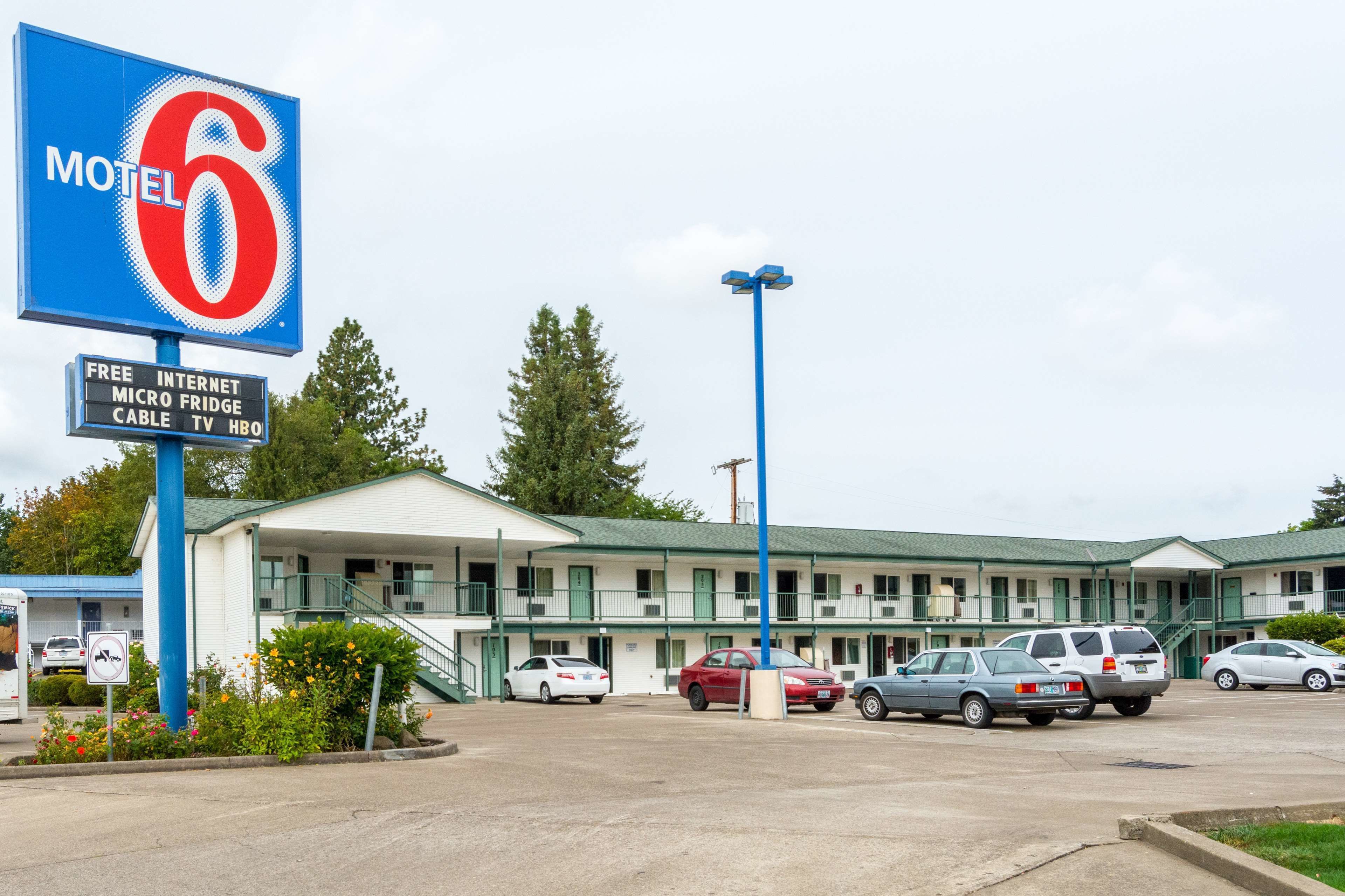 Motel 6 Albany