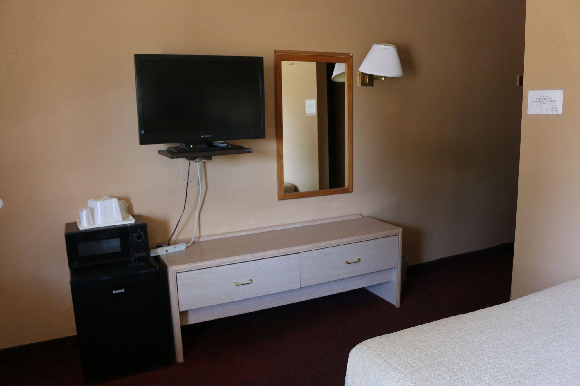 Studio 6 Suites Albany, OR