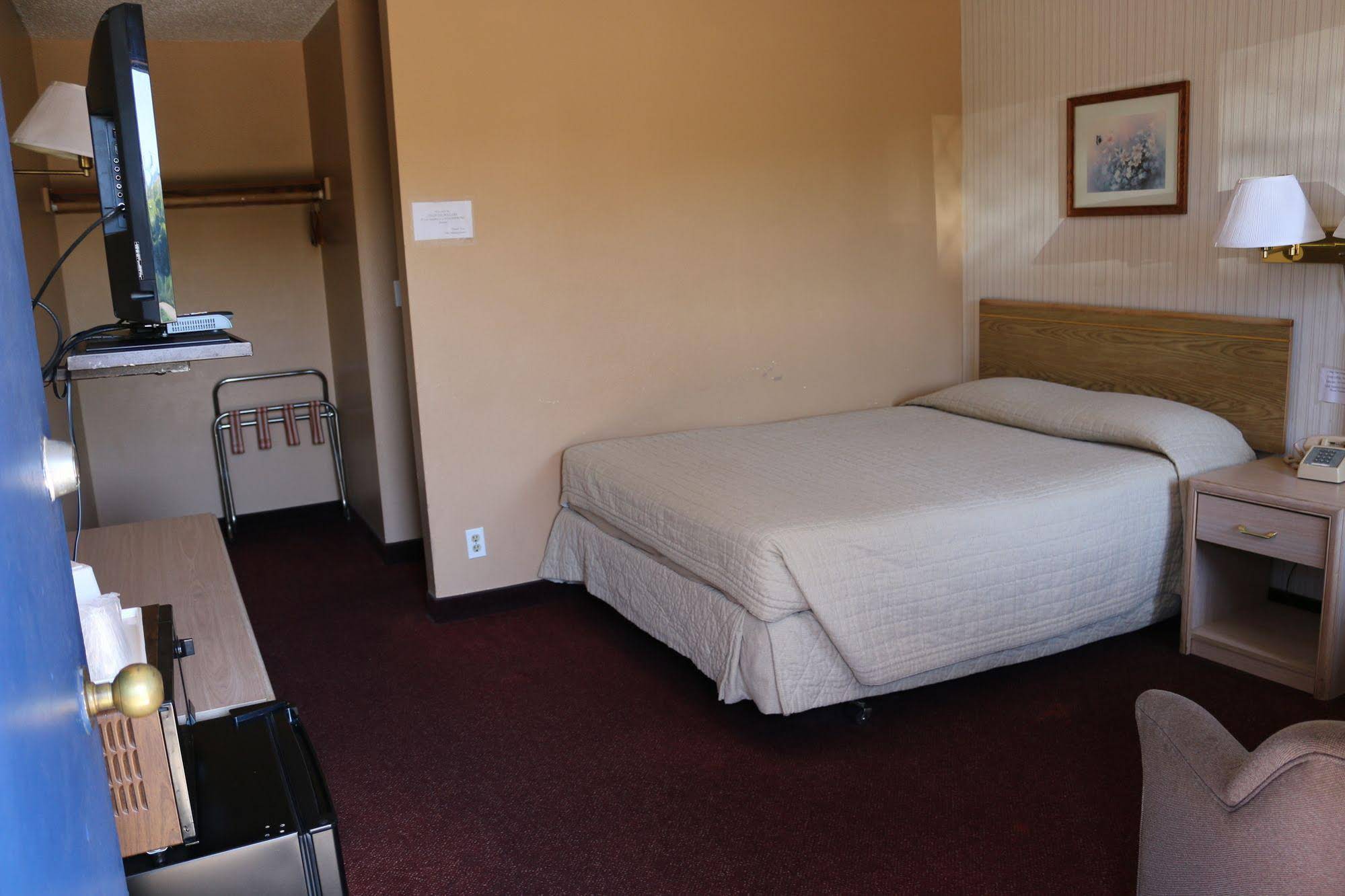 Studio 6 Suites Albany, OR