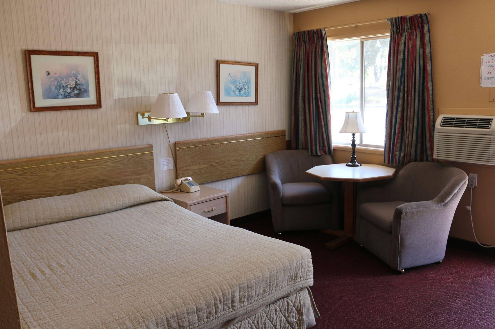 Studio 6 Suites Albany, OR